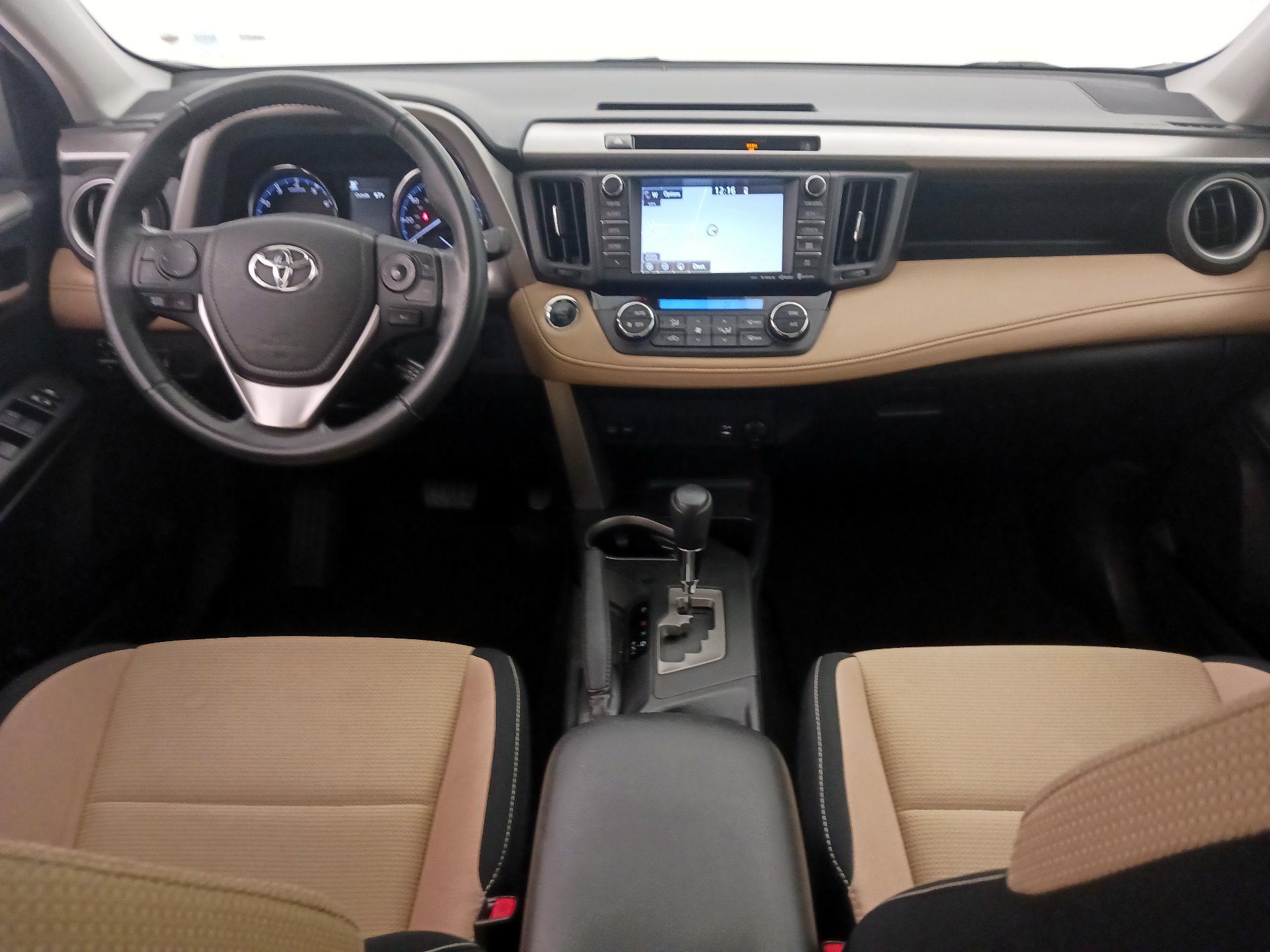 Thumbnail: 2016 Toyota RAV4 - 9