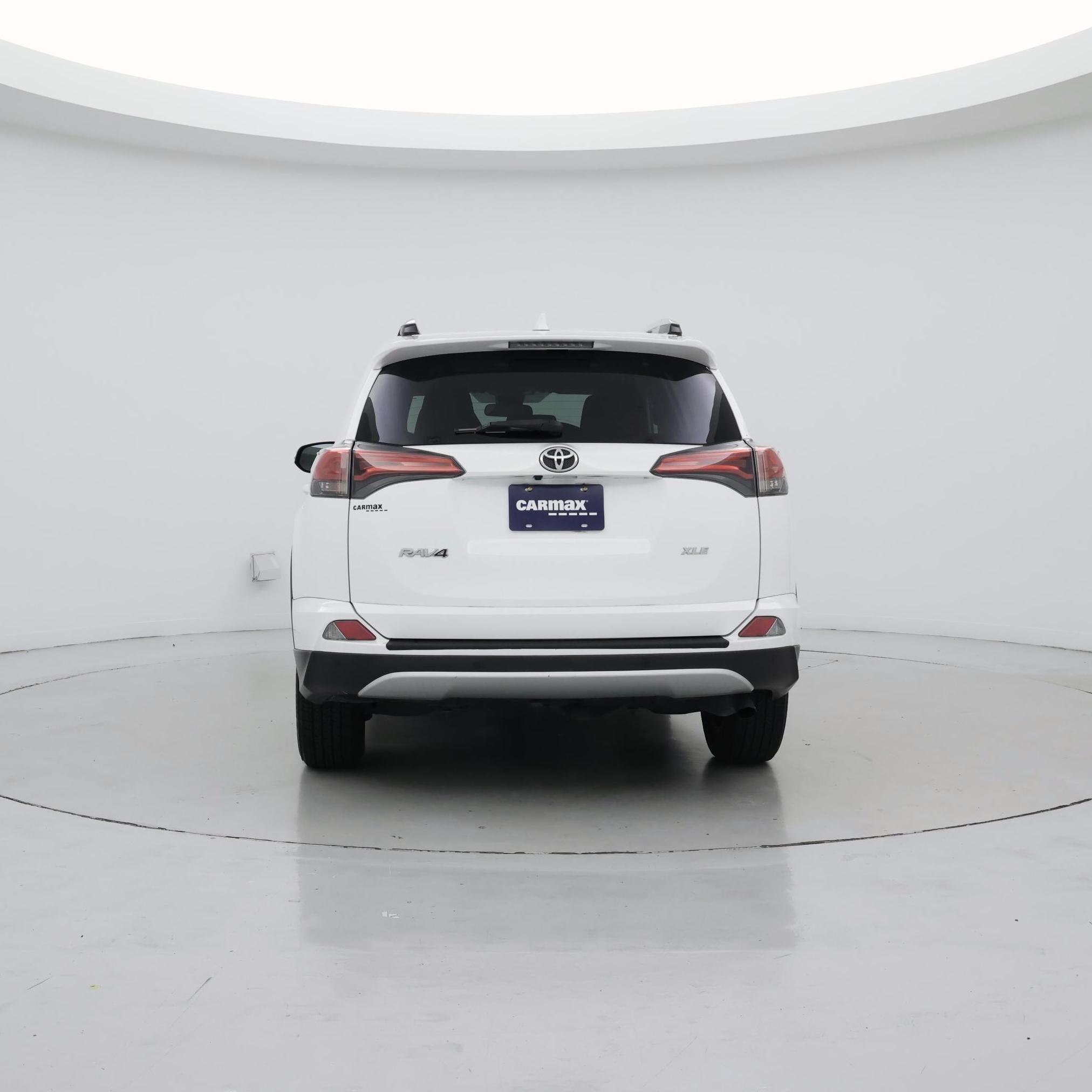 Thumbnail: 2016 Toyota RAV4 - 6
