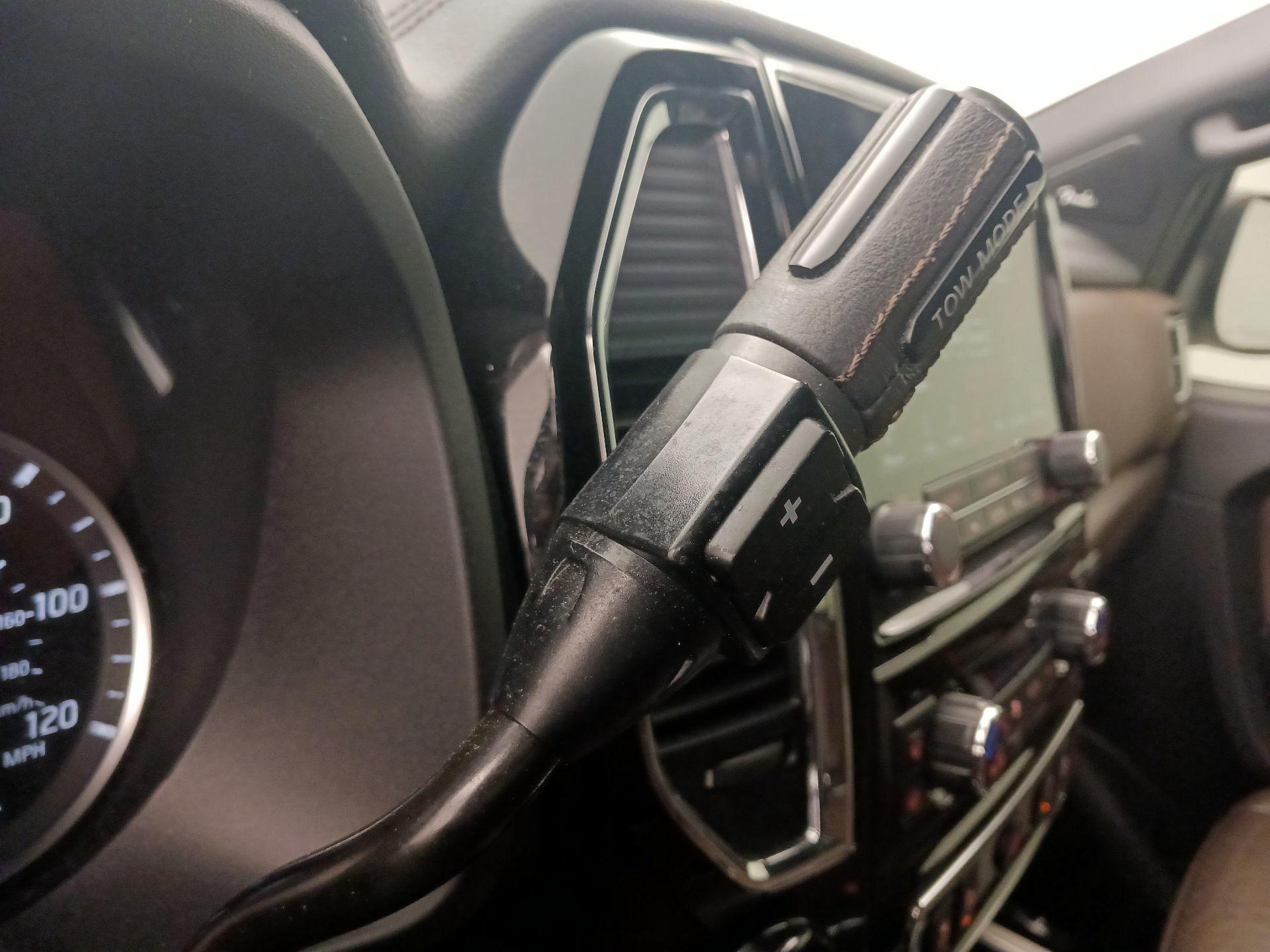 Thumbnail: 2021 Nissan Titan - 18