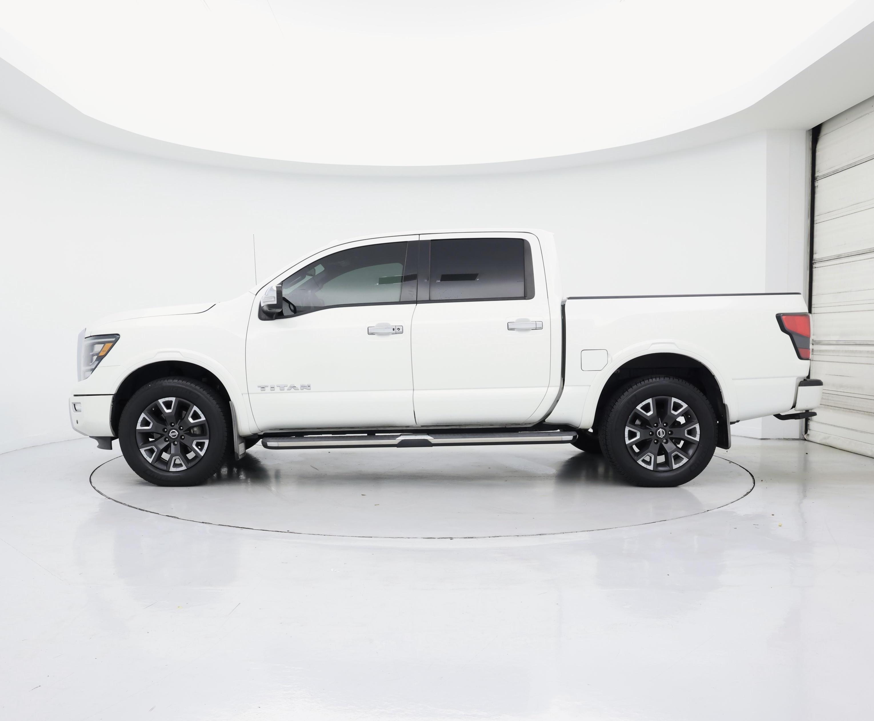 Thumbnail: 2021 Nissan Titan - 3