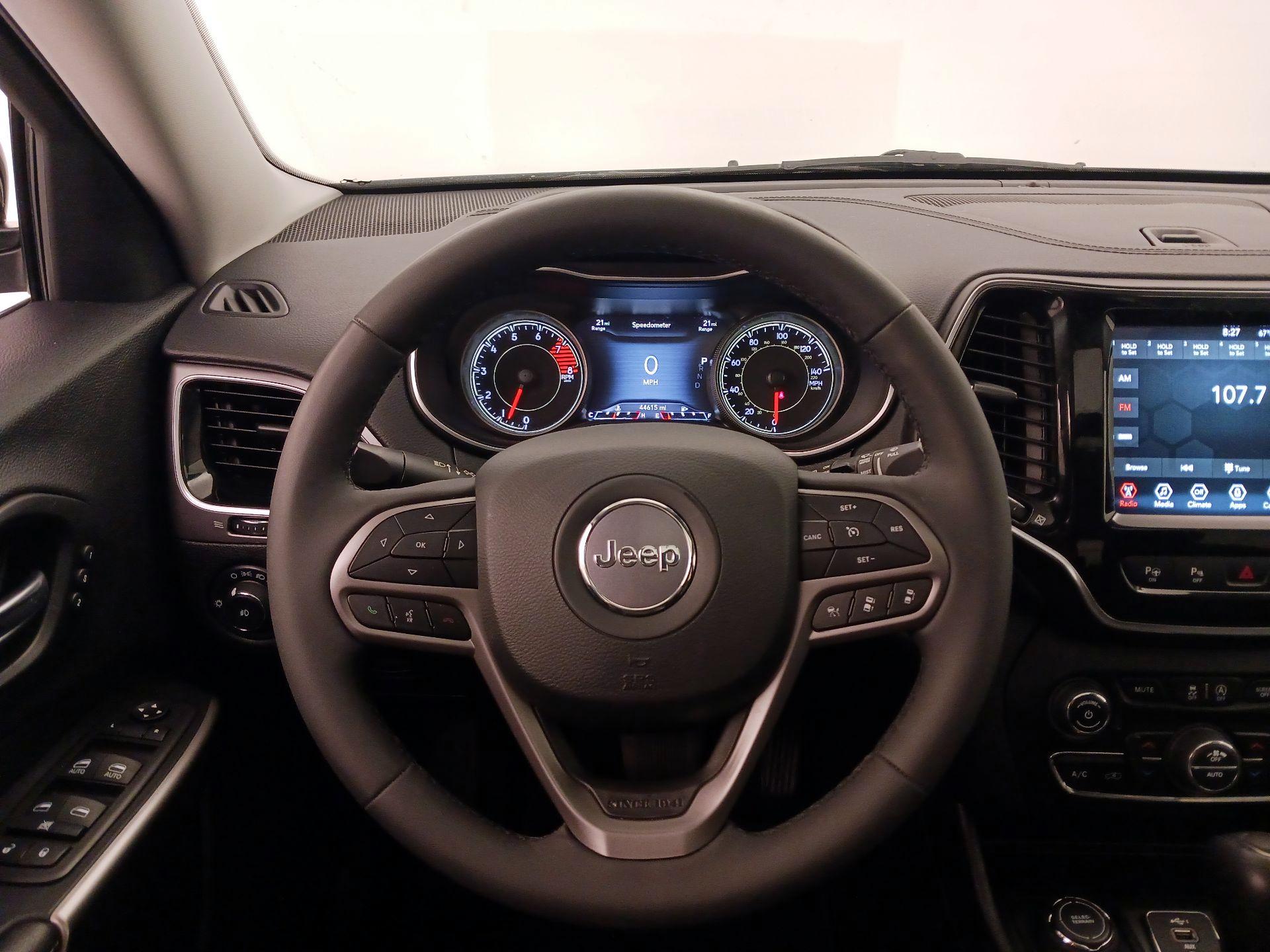 Thumbnail: 2022 Jeep Cherokee - 10