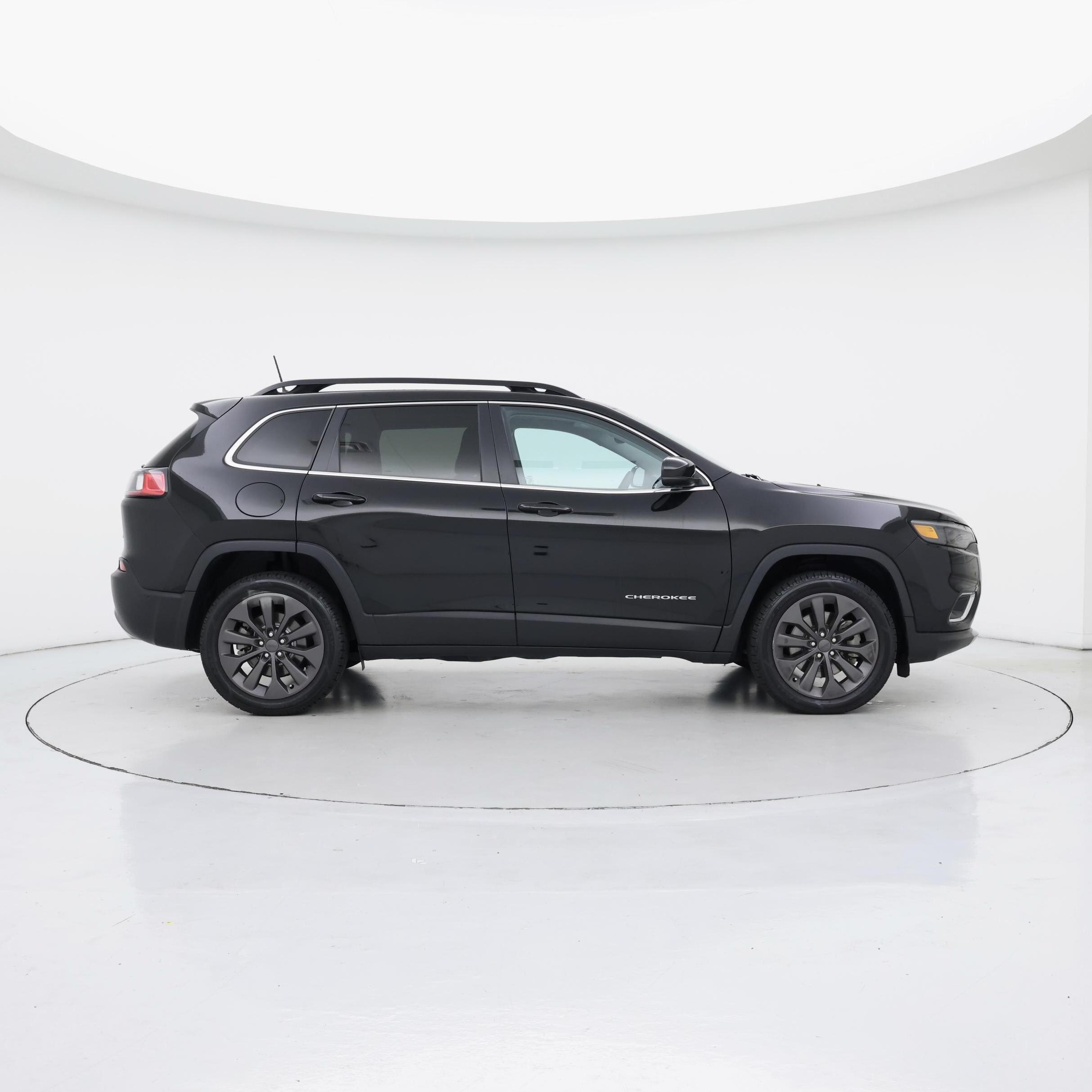 Thumbnail: 2022 Jeep Cherokee - 7