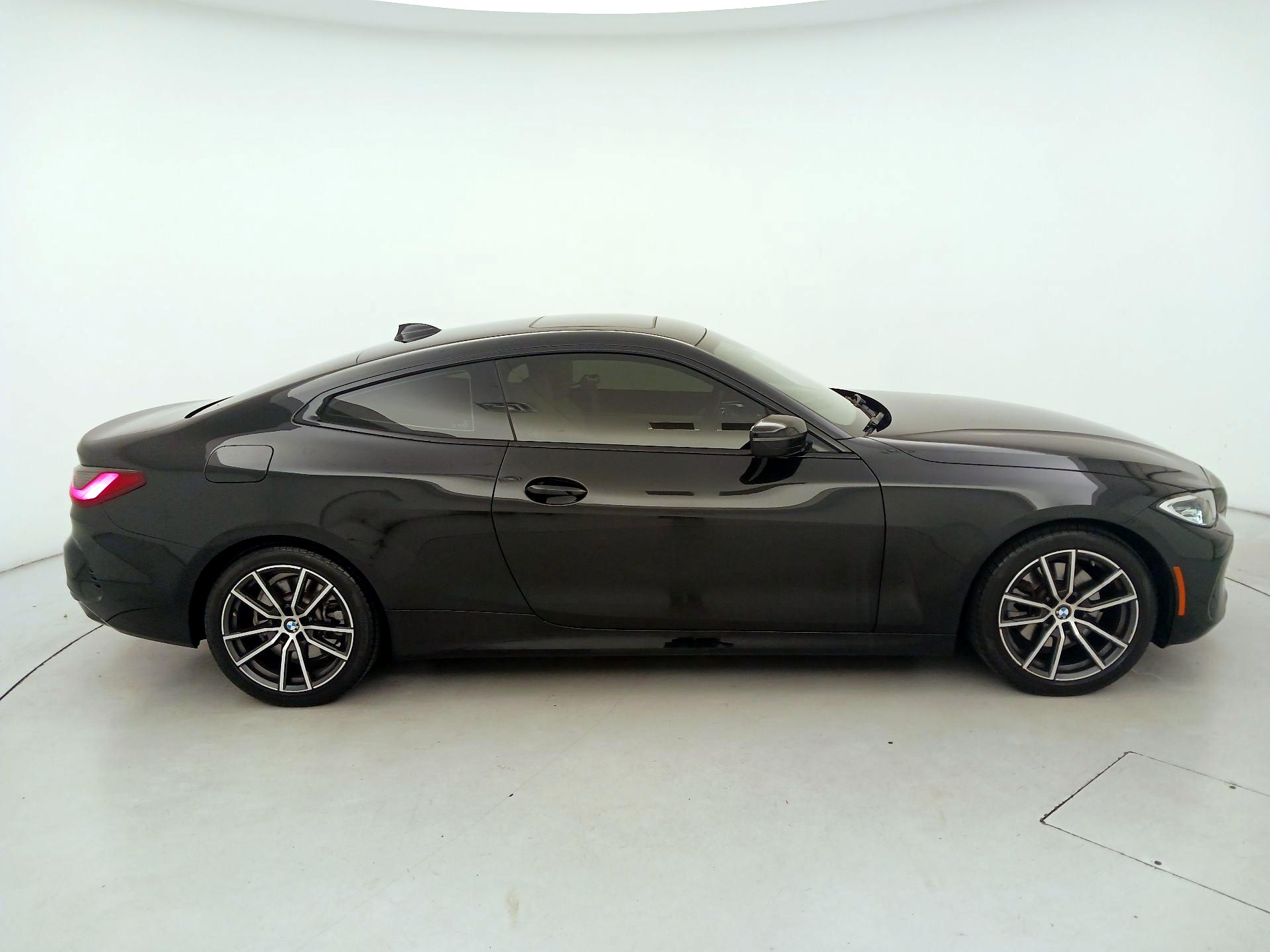 Thumbnail: 2022 BMW 4 Series - 4