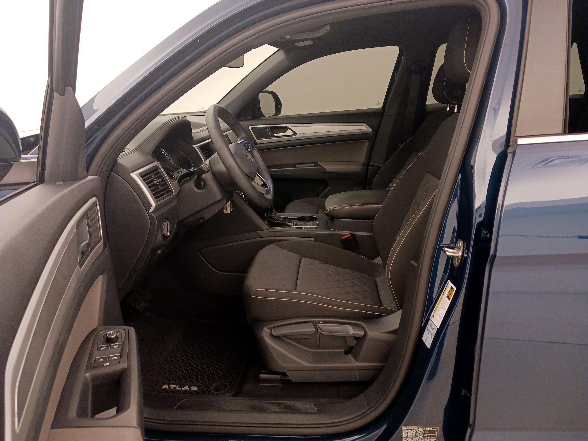 Thumbnail: 2021 Volkswagen Atlas - 11