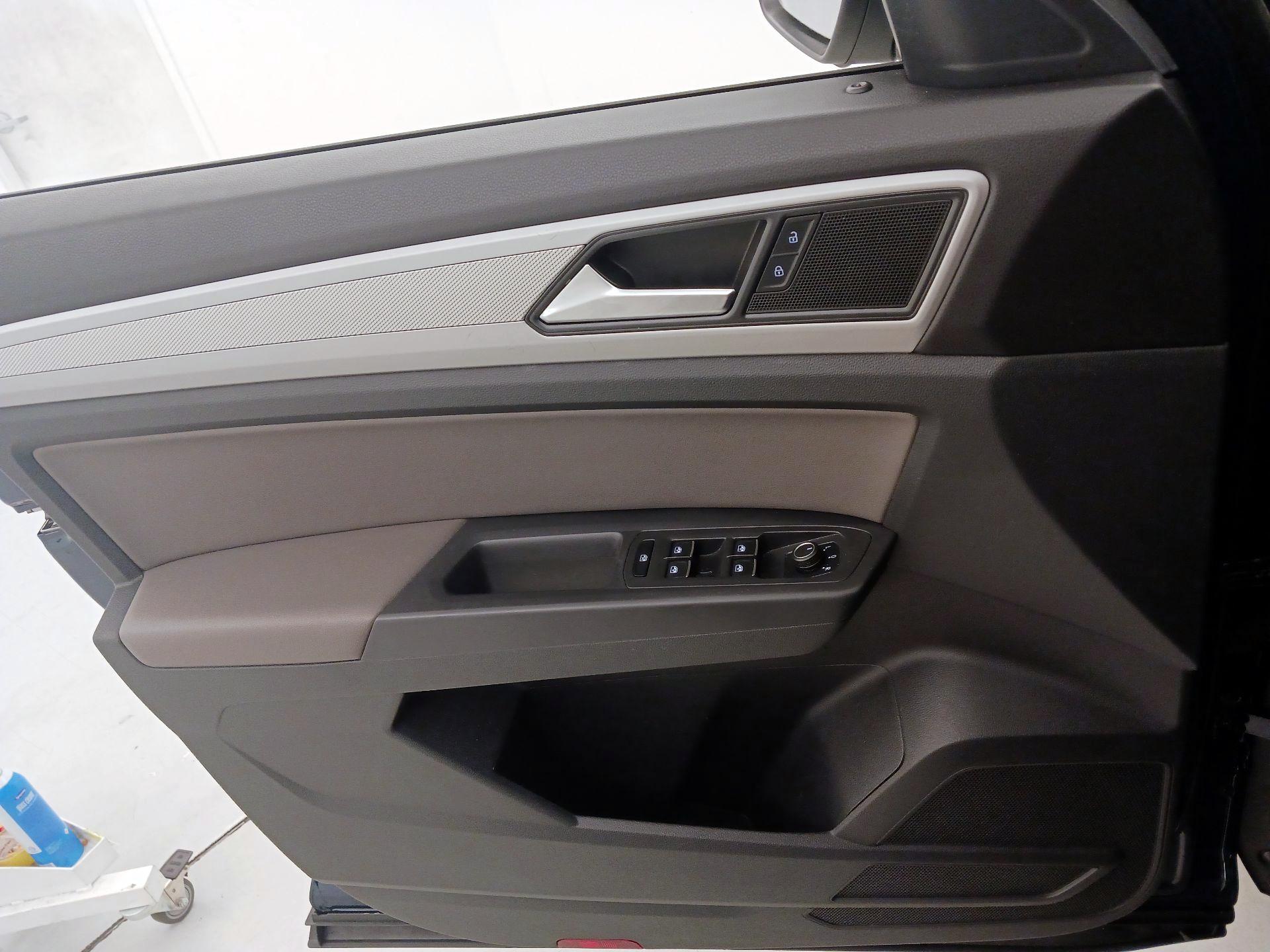 Thumbnail: 2021 Volkswagen Atlas - 12