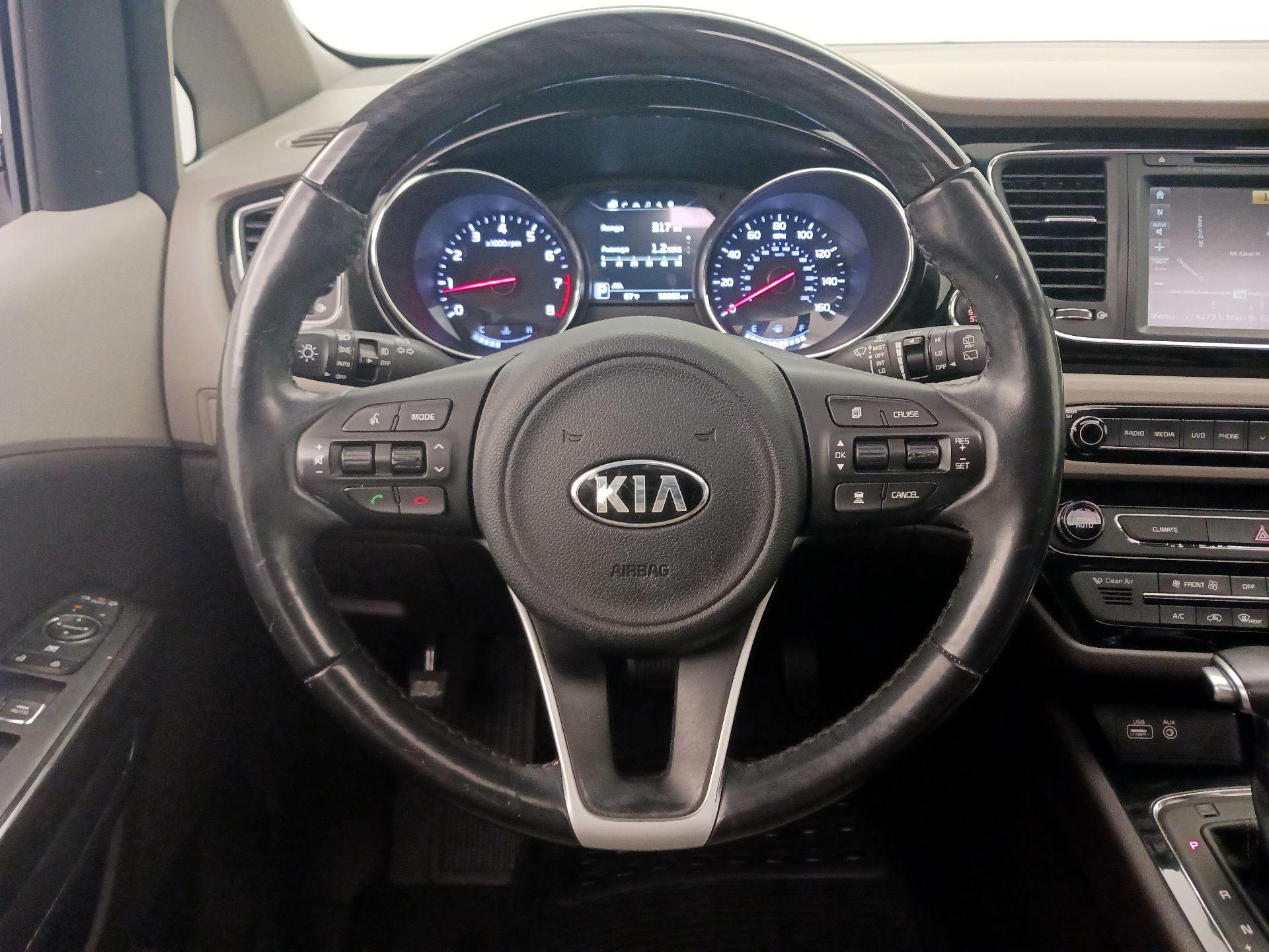 Thumbnail: 2018 Kia Sedona - 10