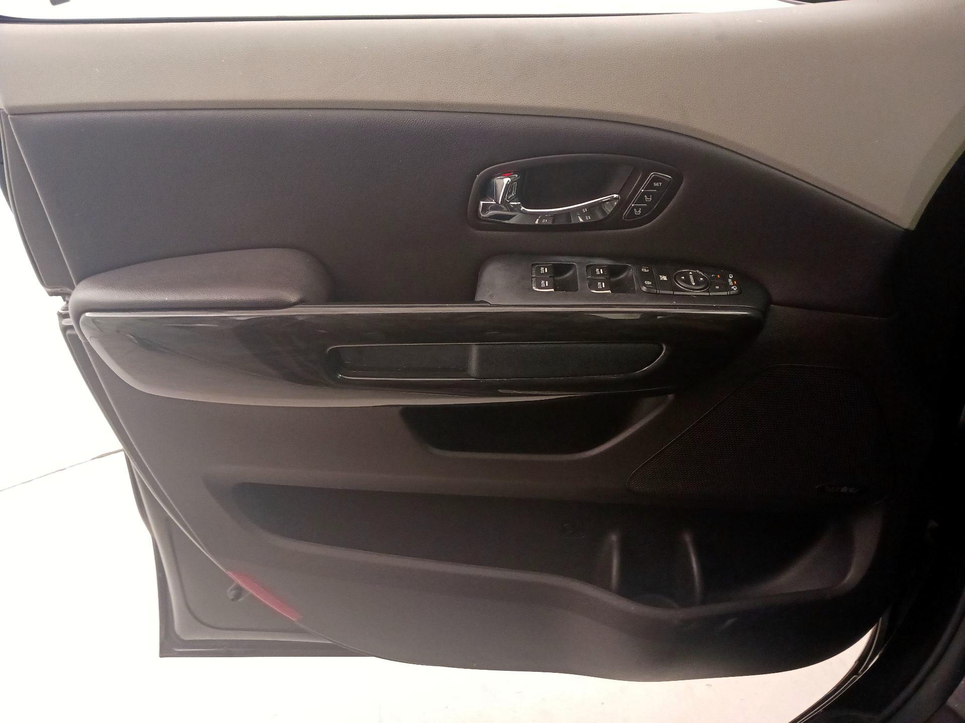 Thumbnail: 2018 Kia Sedona - 12