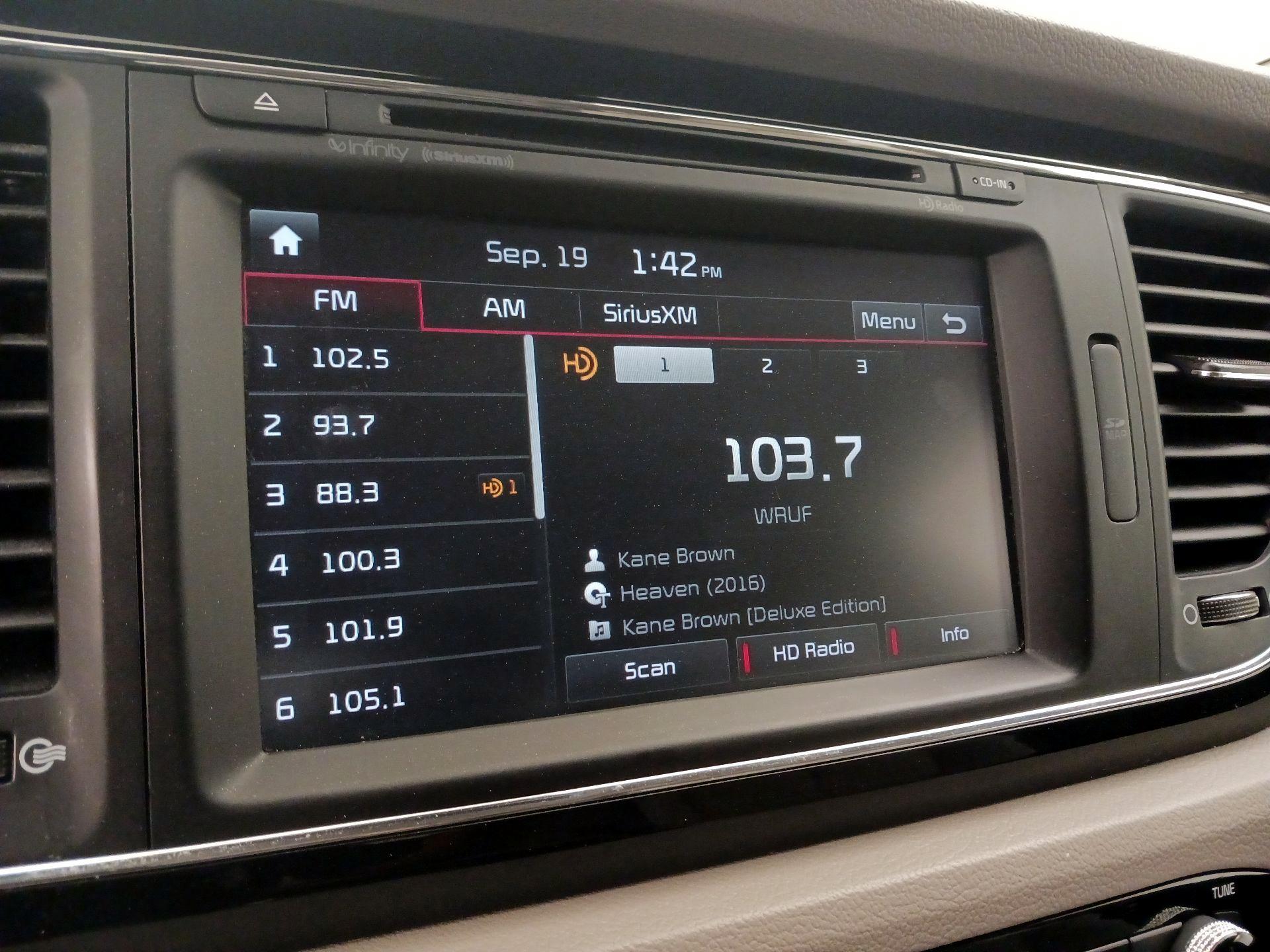 Thumbnail: 2018 Kia Sedona - 16