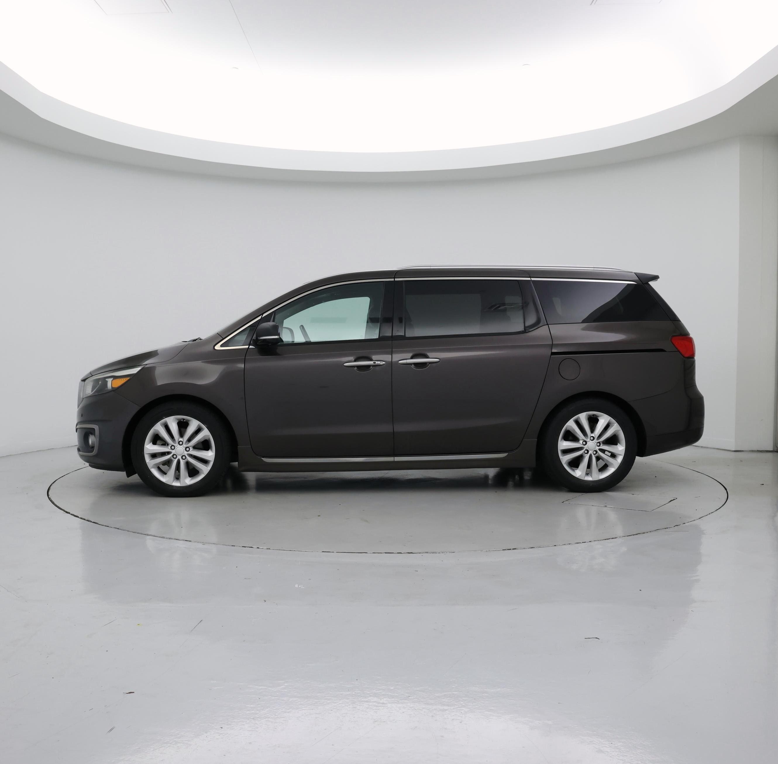 Thumbnail: 2018 Kia Sedona - 3