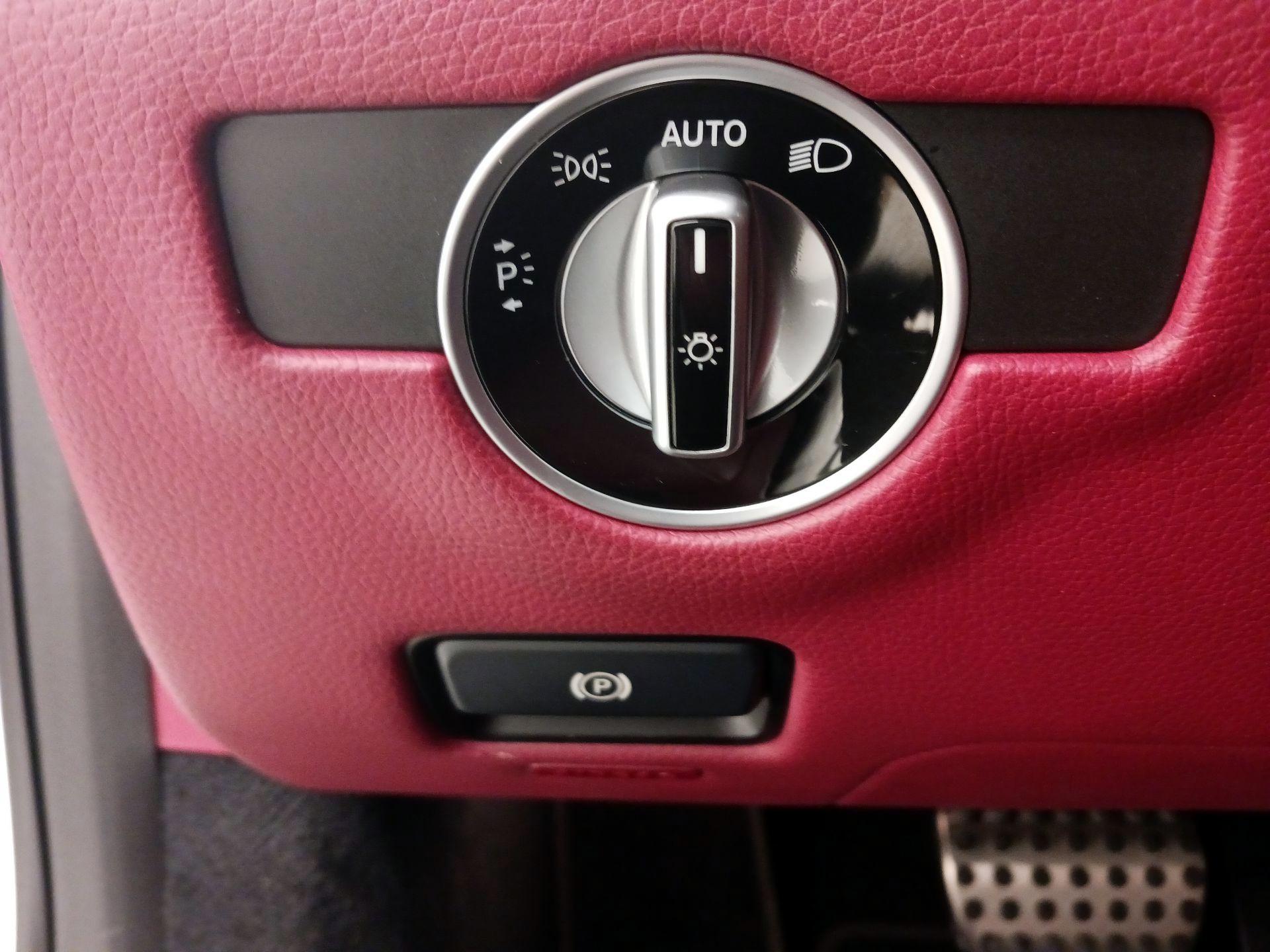 Thumbnail: 2015 Mercedes-Benz SL-Class - 13