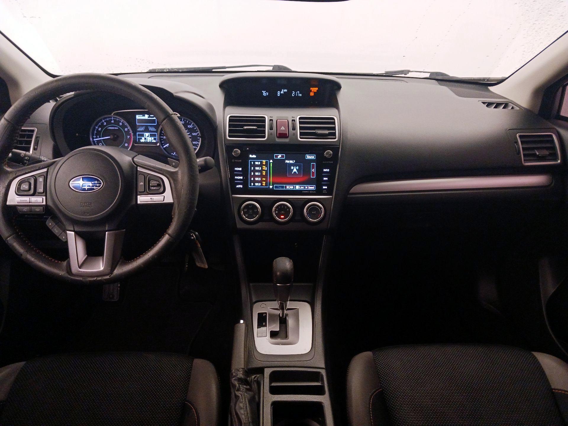 Thumbnail: 2016 Subaru XV Crosstrek - 9