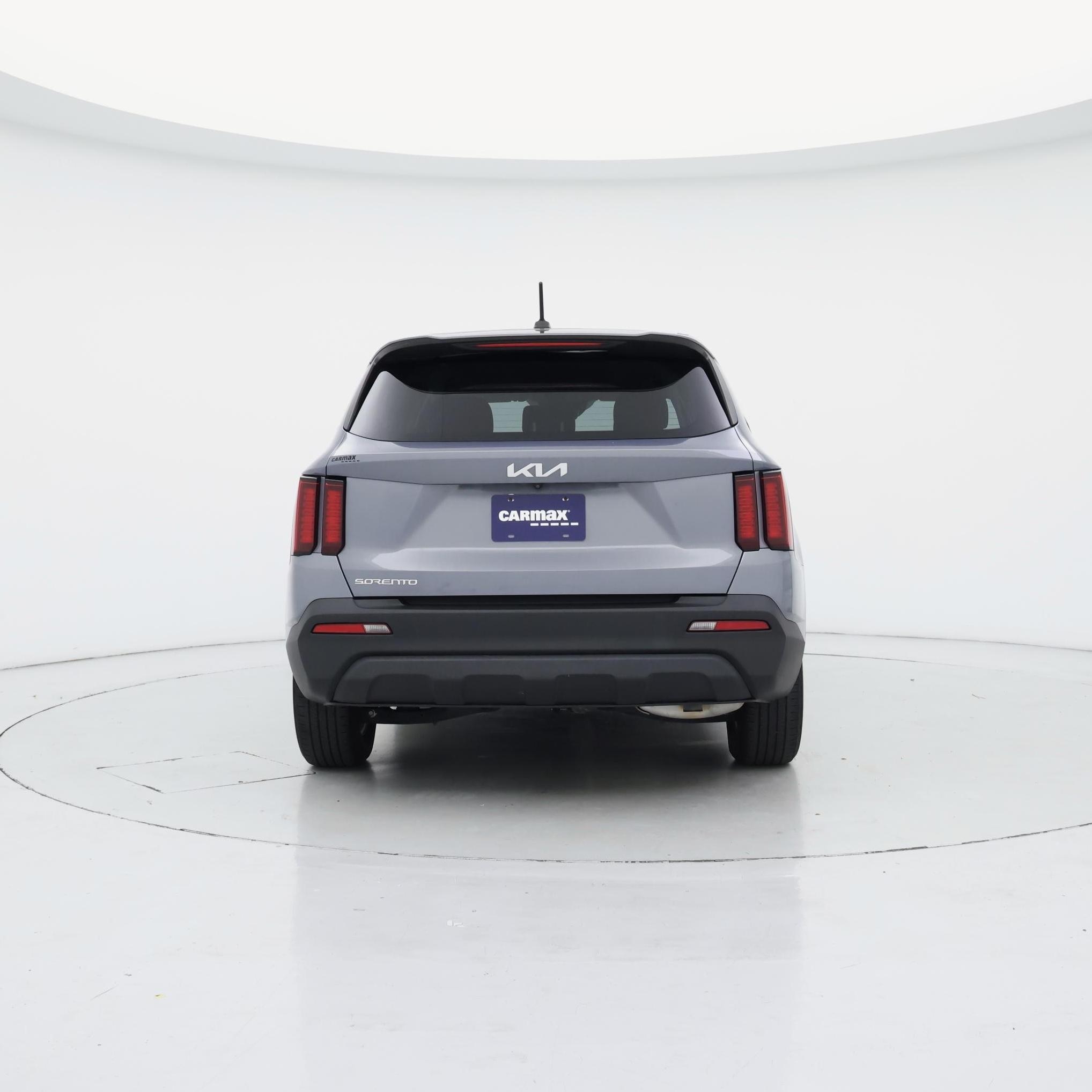 Thumbnail: 2023 Kia Sorento - 6
