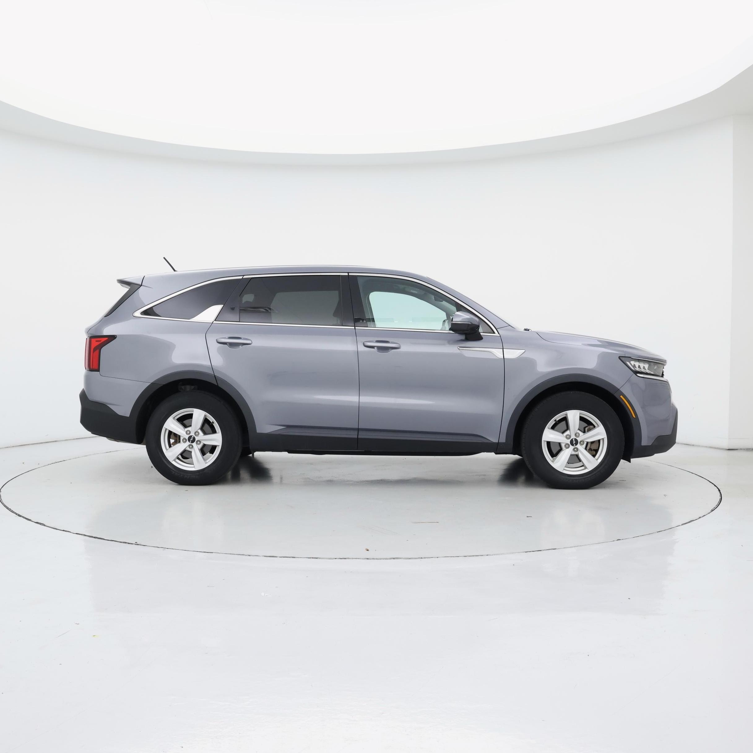 Thumbnail: 2023 Kia Sorento - 7