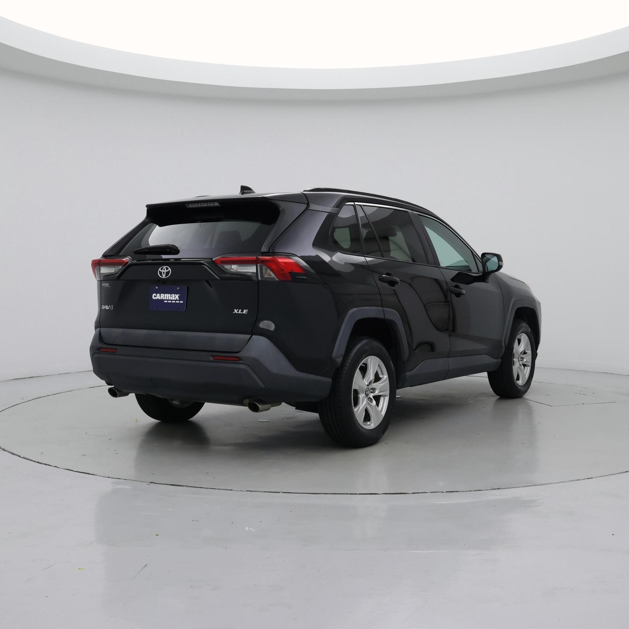Thumbnail: 2019 Toyota RAV4 - 8
