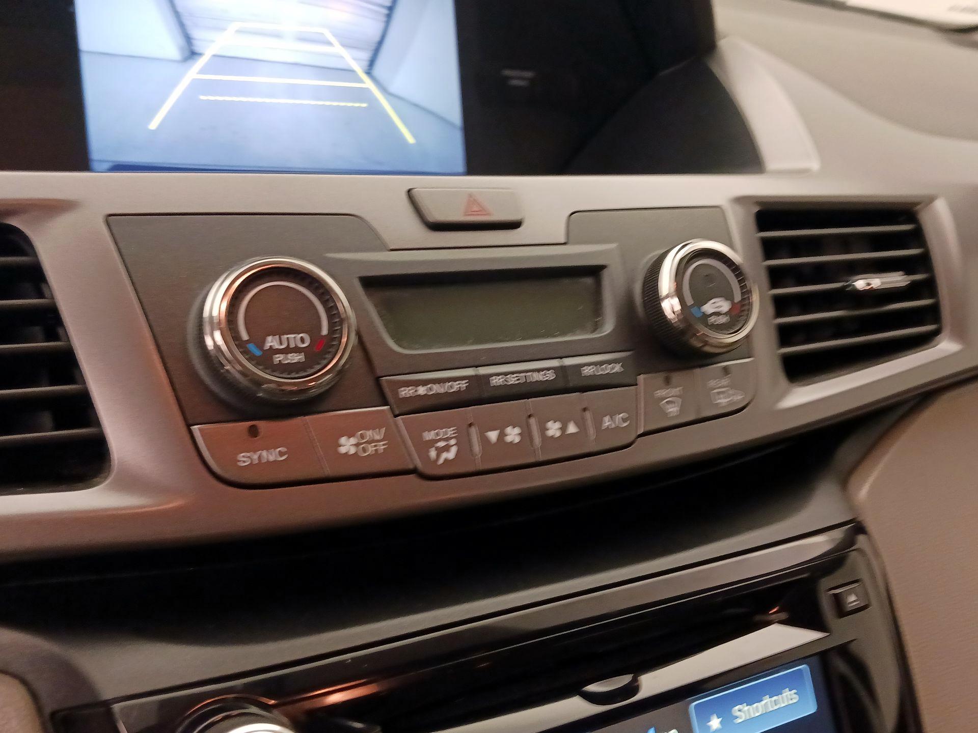 Thumbnail: 2014 Honda Odyssey - 16