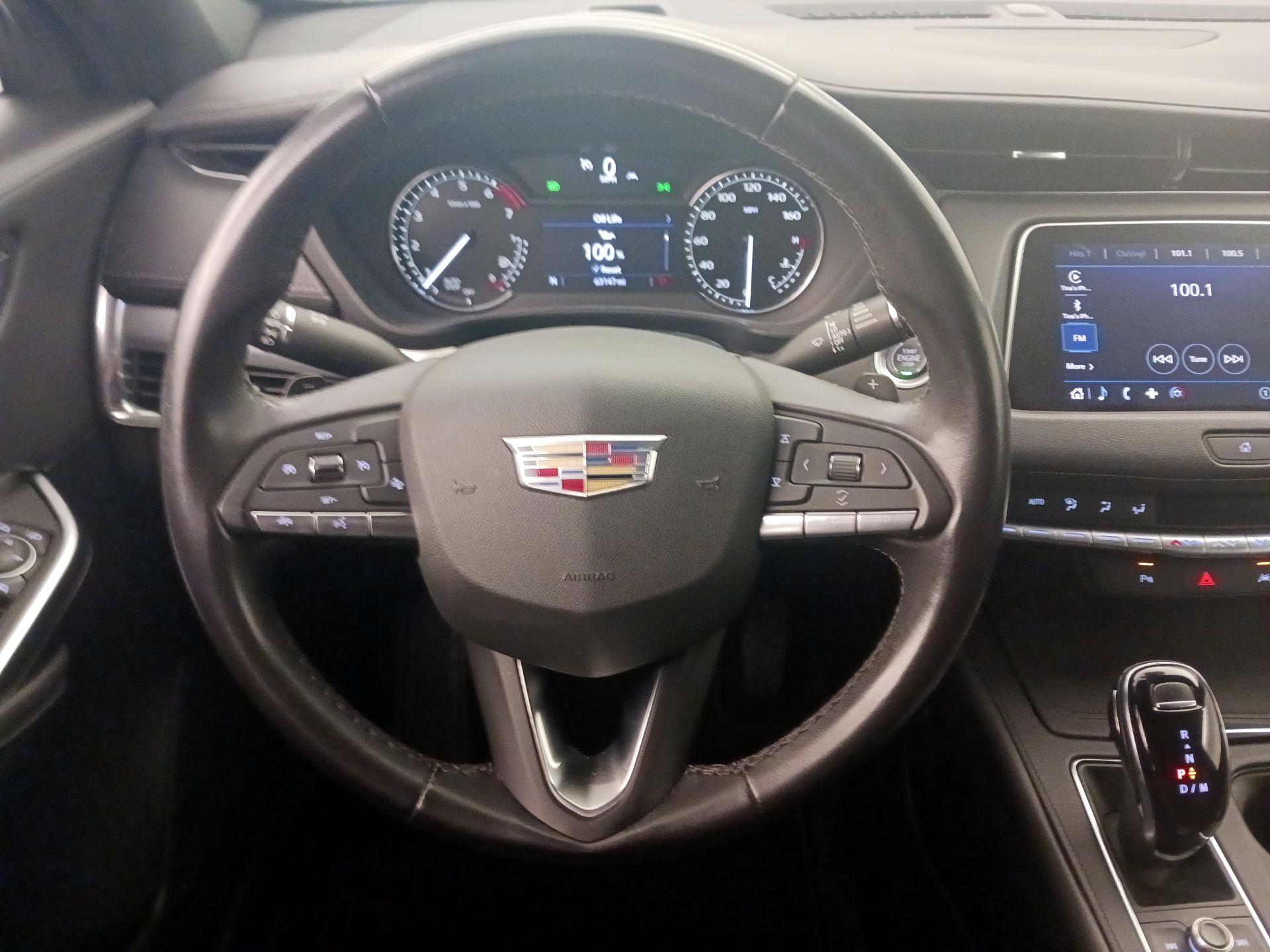 Thumbnail: 2023 Cadillac XT4 - 10