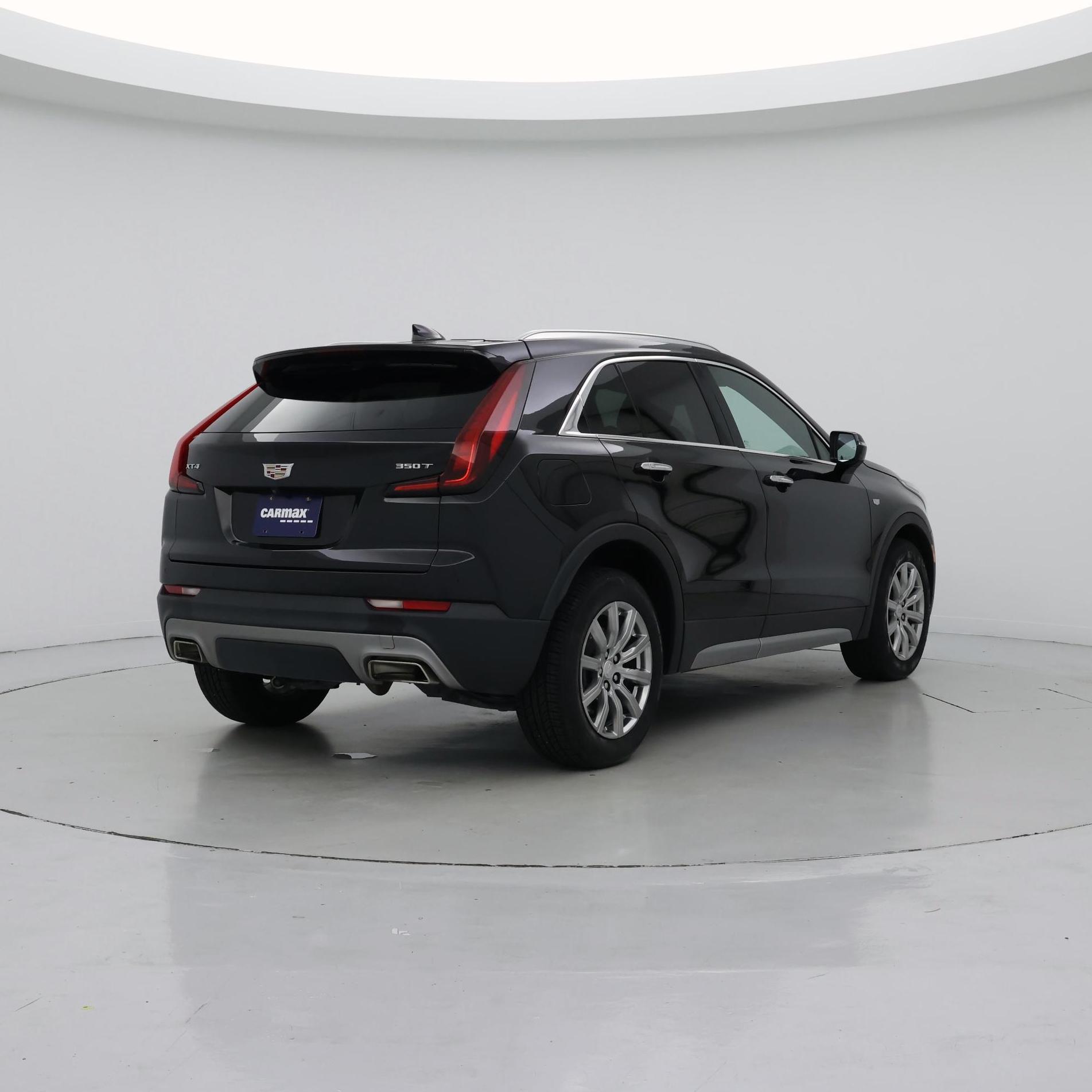 Thumbnail: 2023 Cadillac XT4 - 8