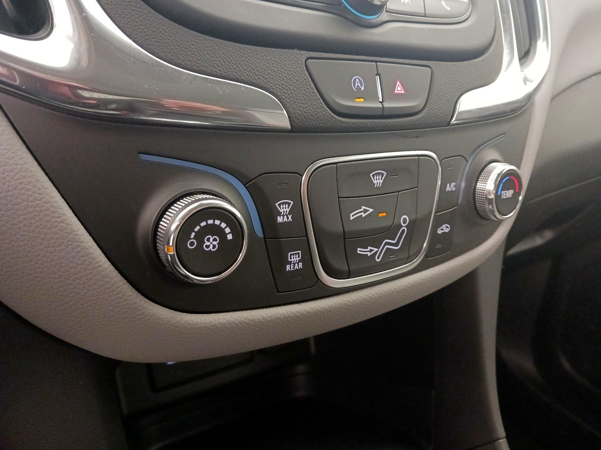 Thumbnail: 2024 Chevrolet Equinox - 16
