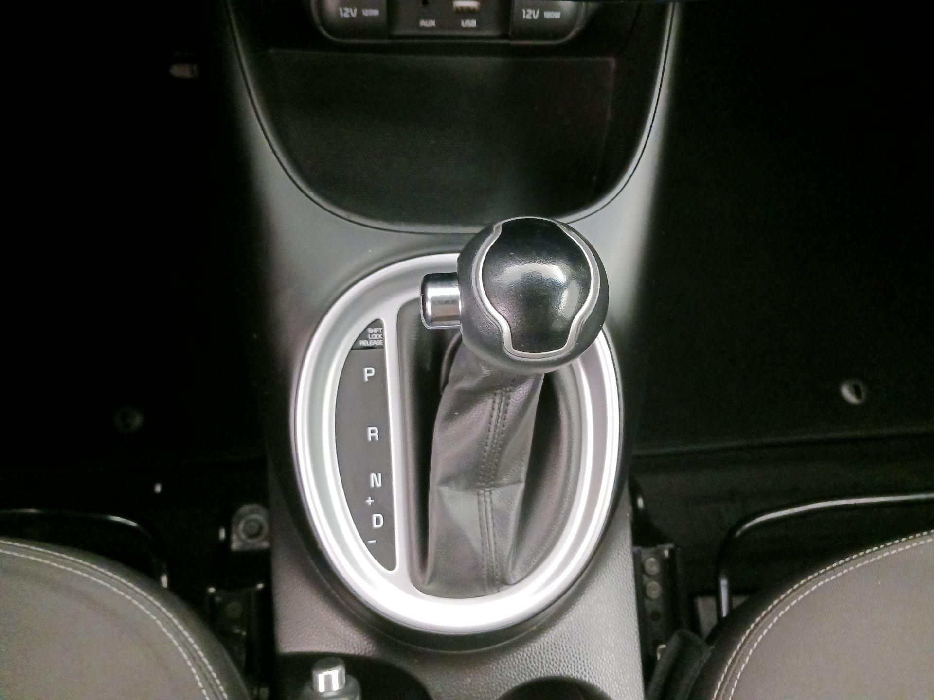 Thumbnail: 2016 Kia Soul - 16