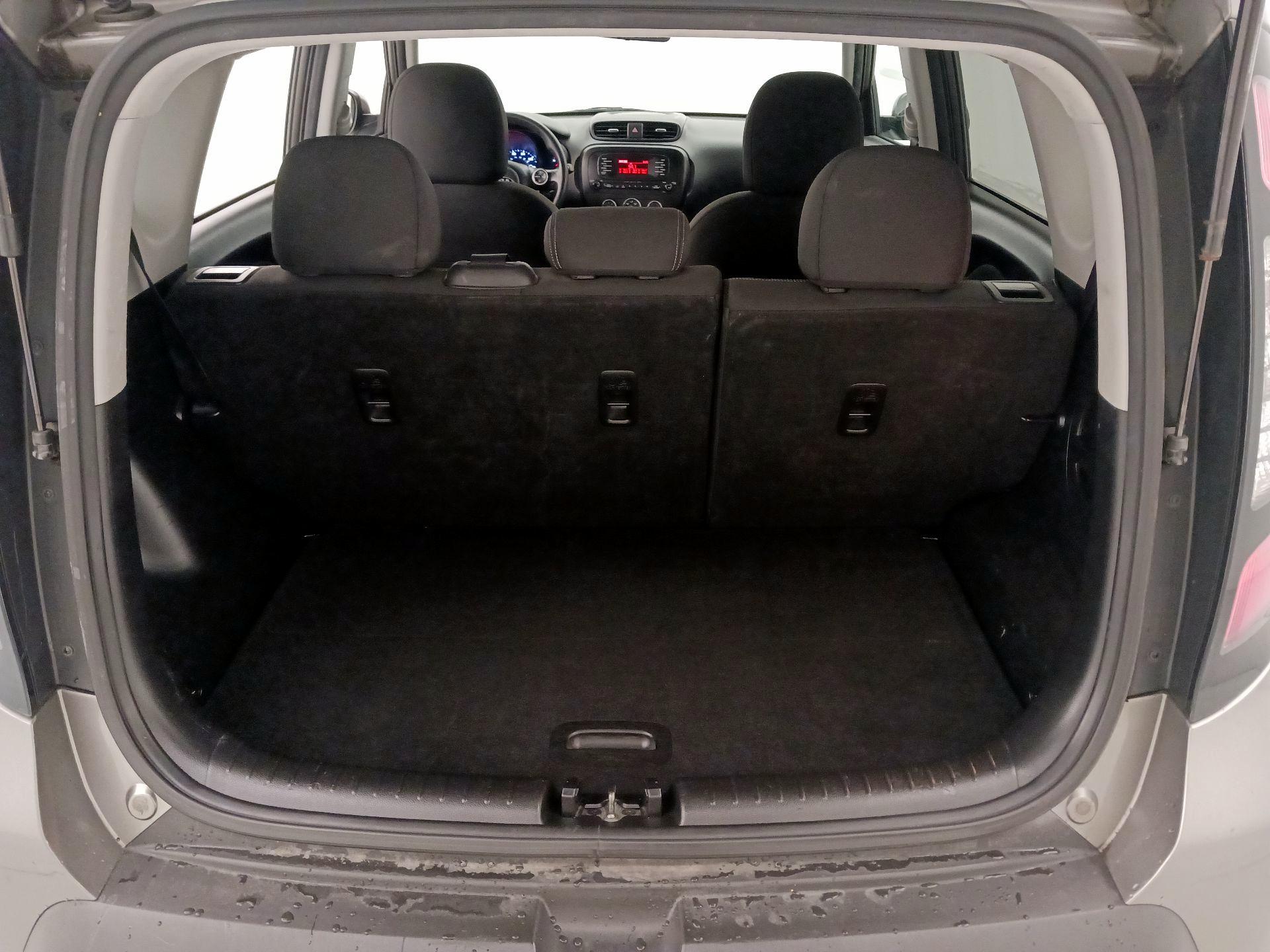 Thumbnail: 2016 Kia Soul - 19