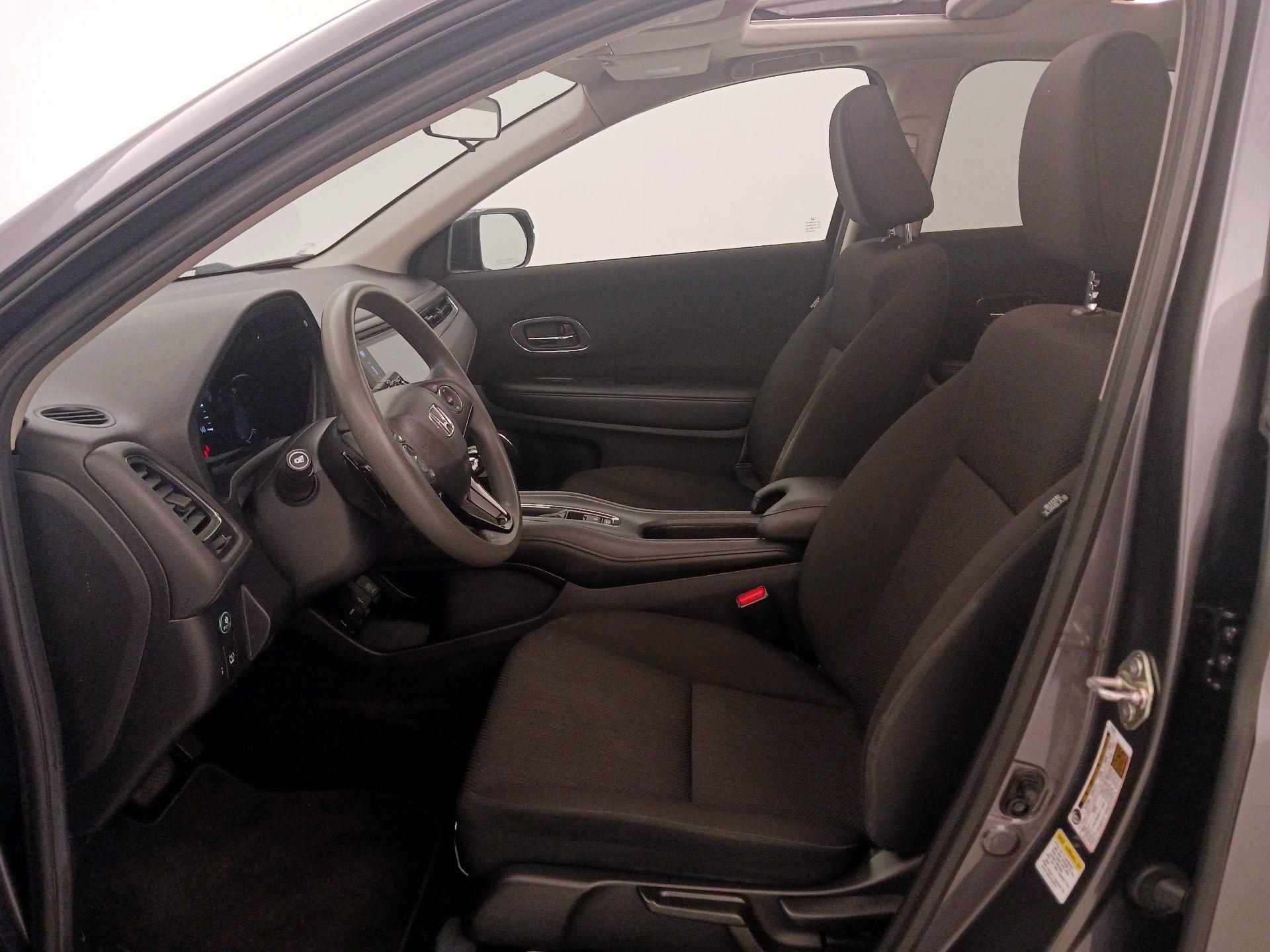 Thumbnail: 2016 Honda HR-V - 11