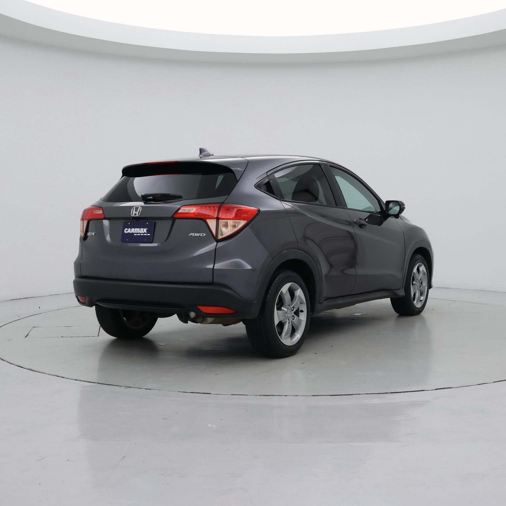 Thumbnail: 2016 Honda HR-V - 8