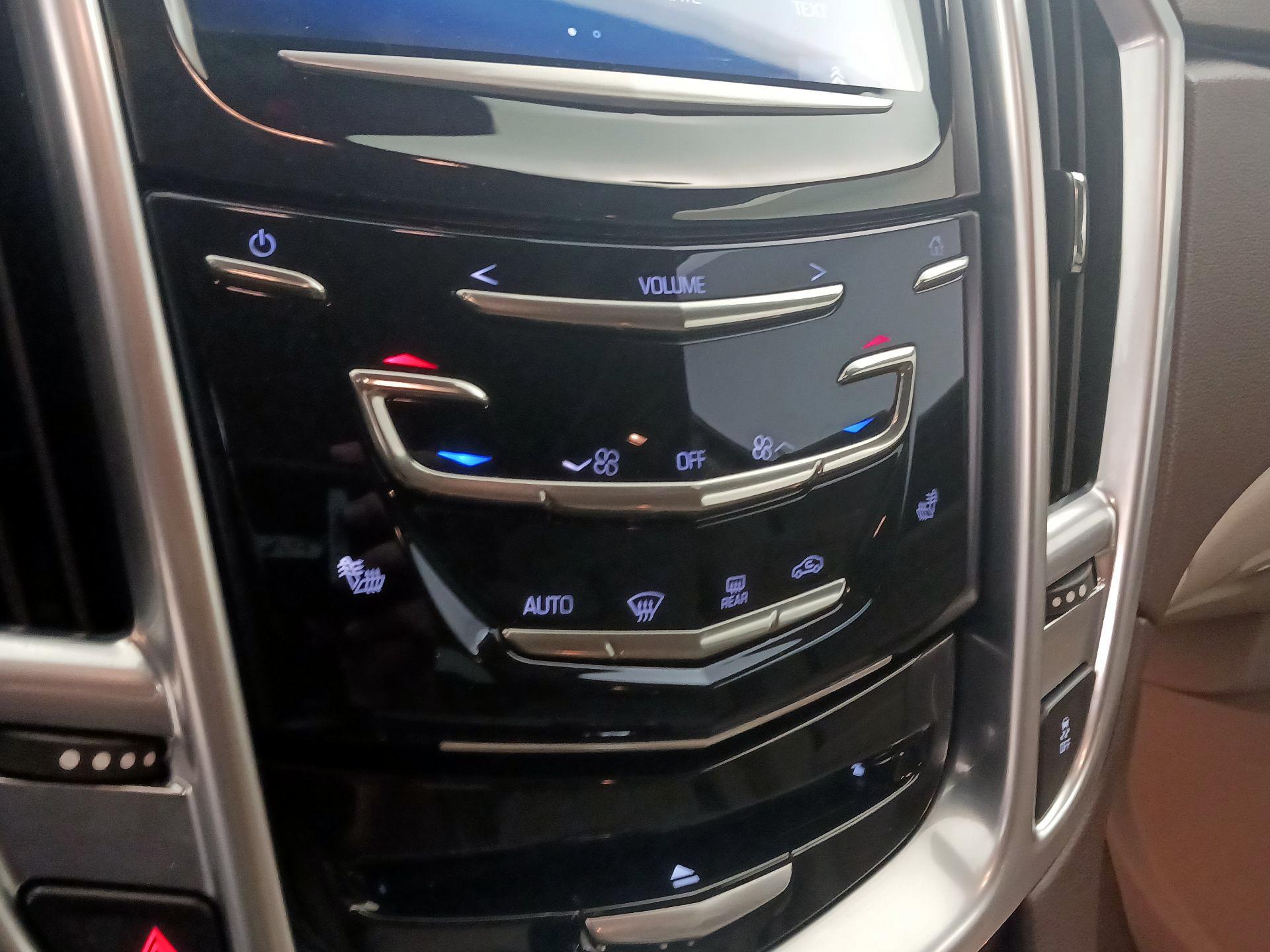 Thumbnail: 2015 Cadillac SRX - 17