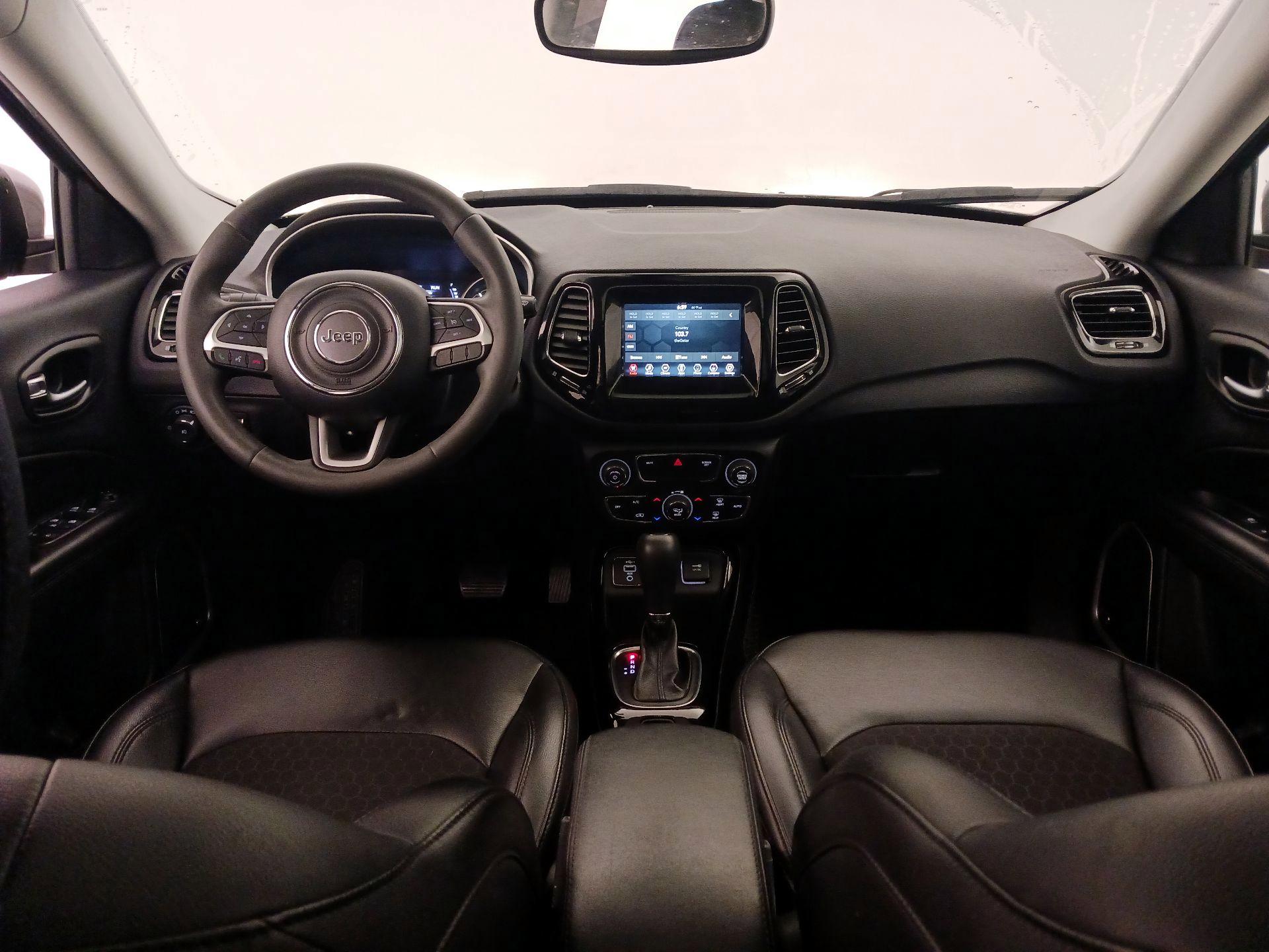 Thumbnail: 2021 Jeep Compass - 9