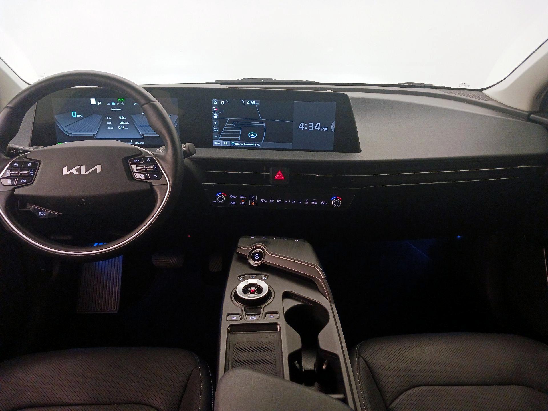 Thumbnail: 2022 Kia EV6 - 9