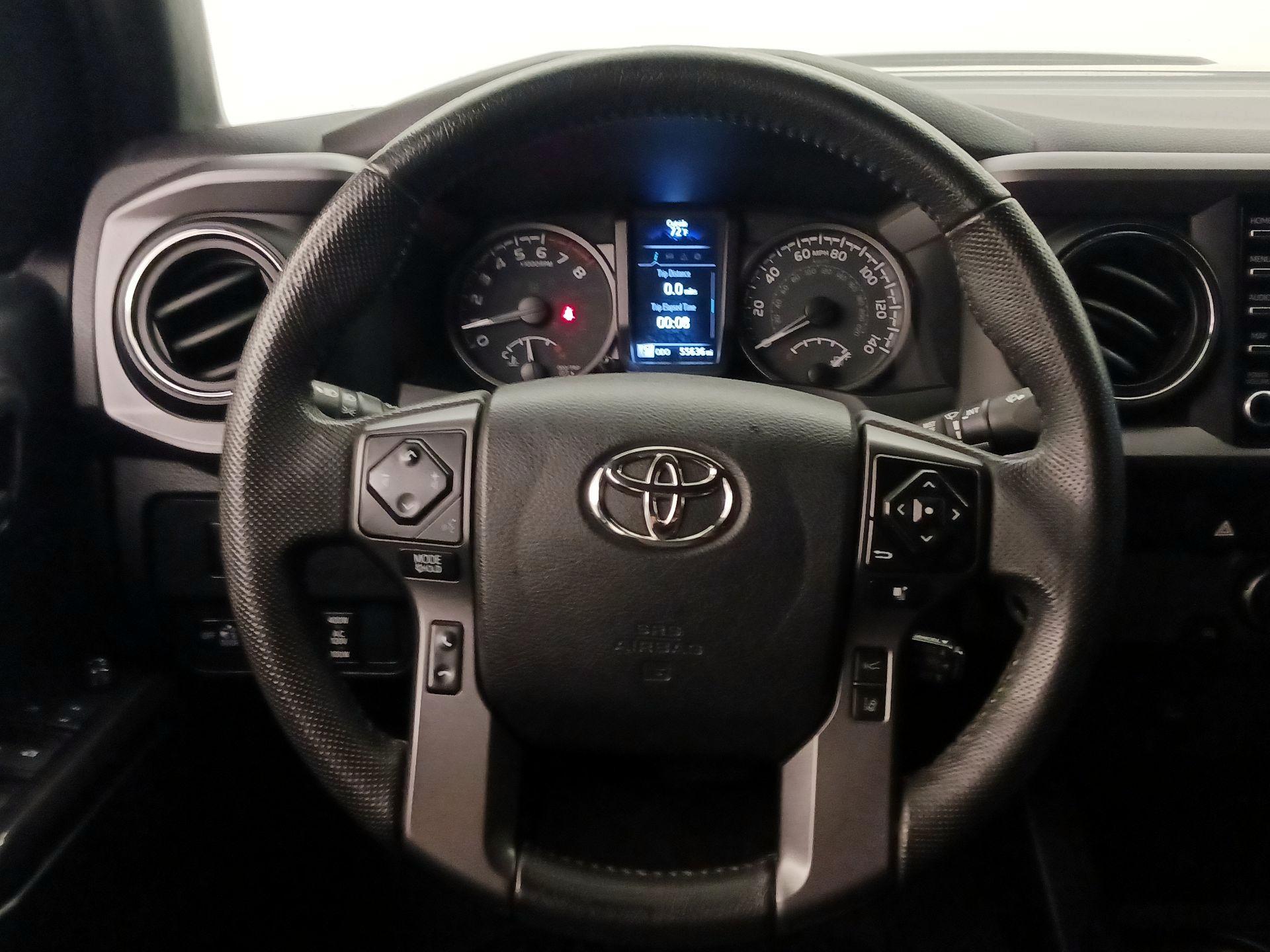 Thumbnail: 2021 Toyota Tacoma - 10