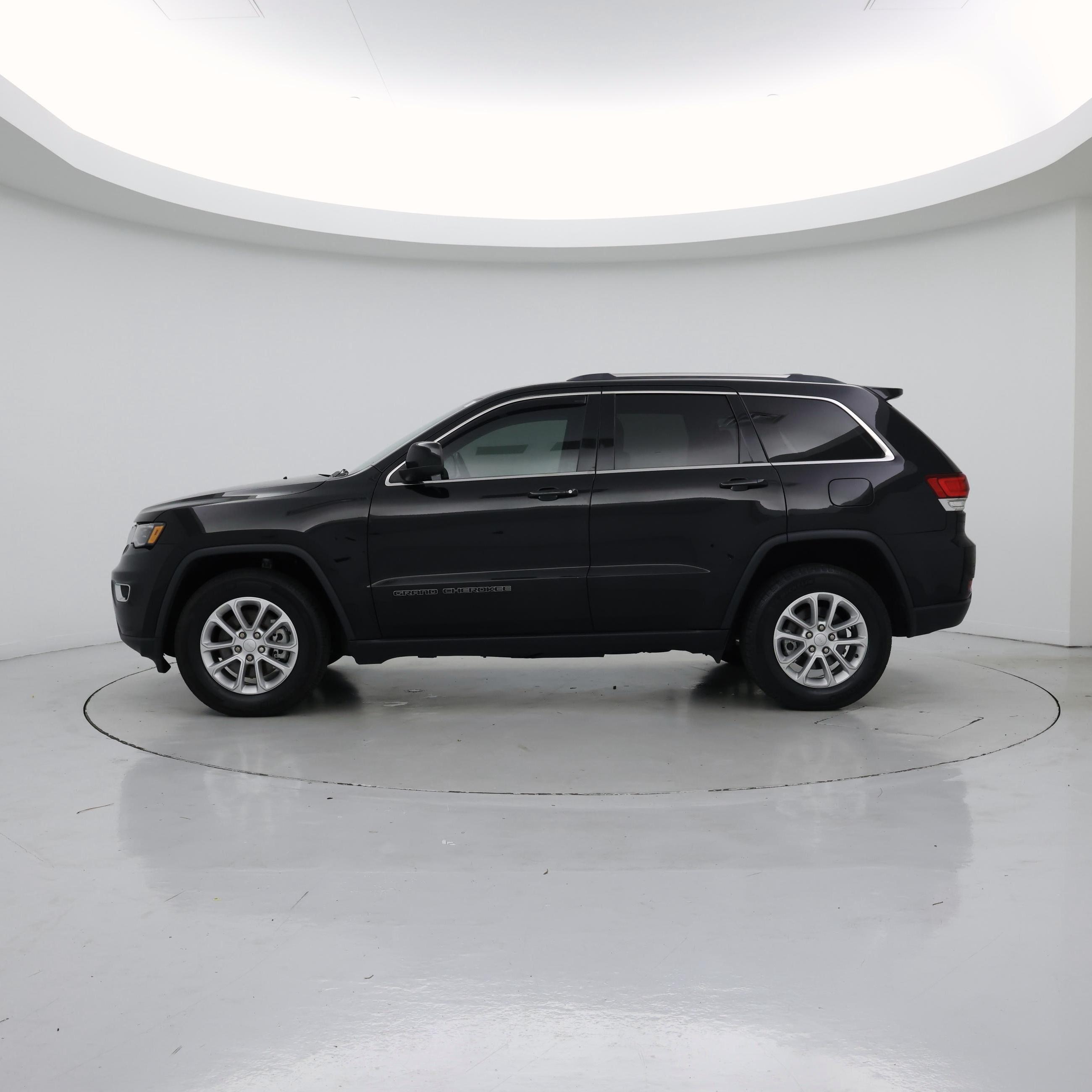 Thumbnail: 2021 Jeep Grand Cherokee - 3