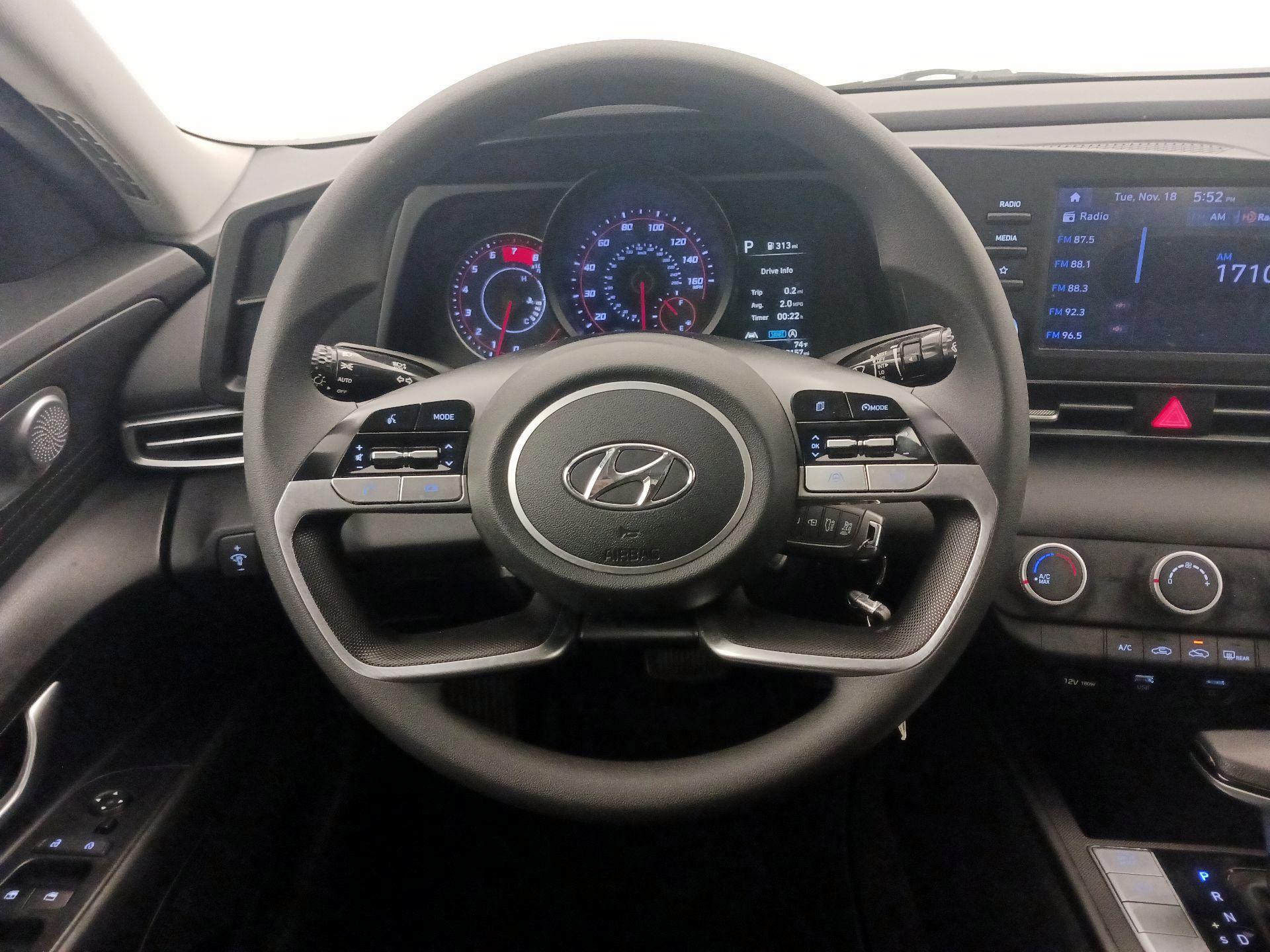 Thumbnail: 2021 Hyundai Elantra - 10