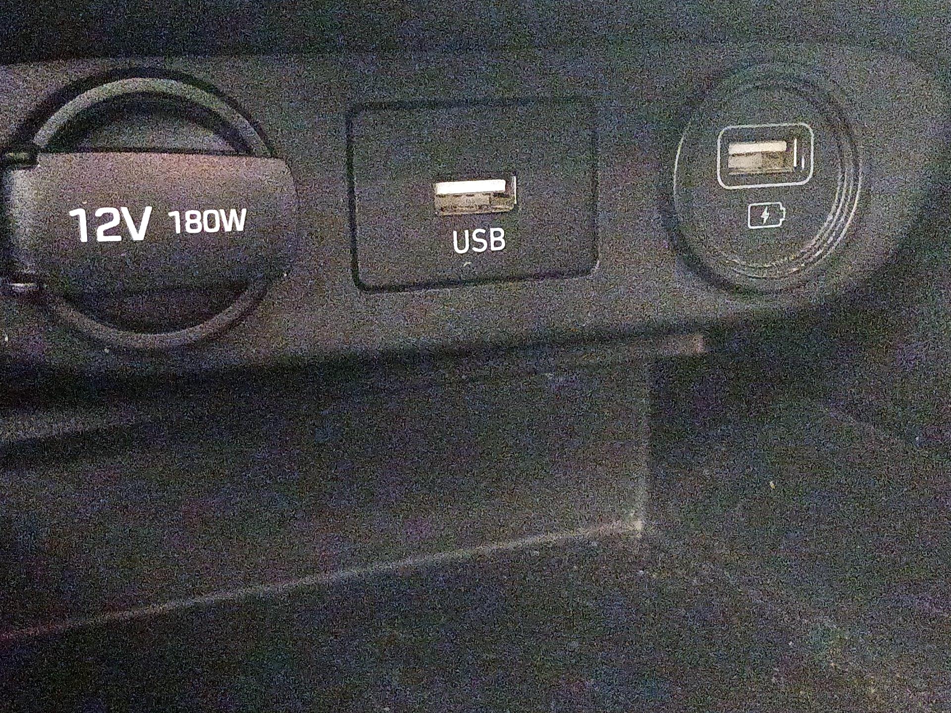 Thumbnail: 2021 Hyundai Elantra - 18