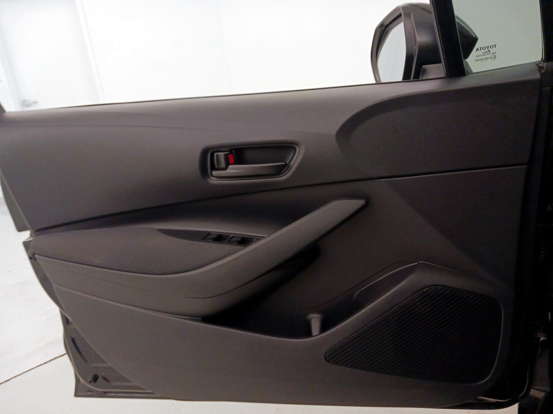 Thumbnail: 2024 Toyota Corolla - 12