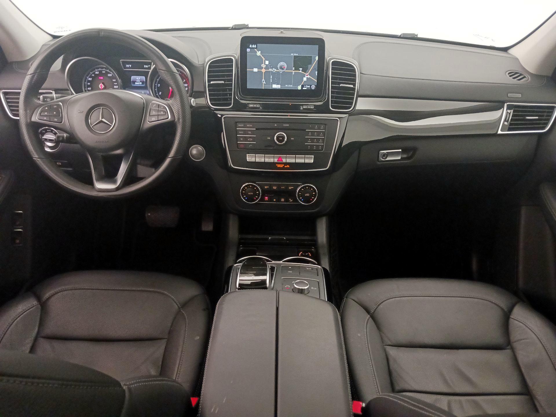Thumbnail: 2017 Mercedes-Benz GLE - 9