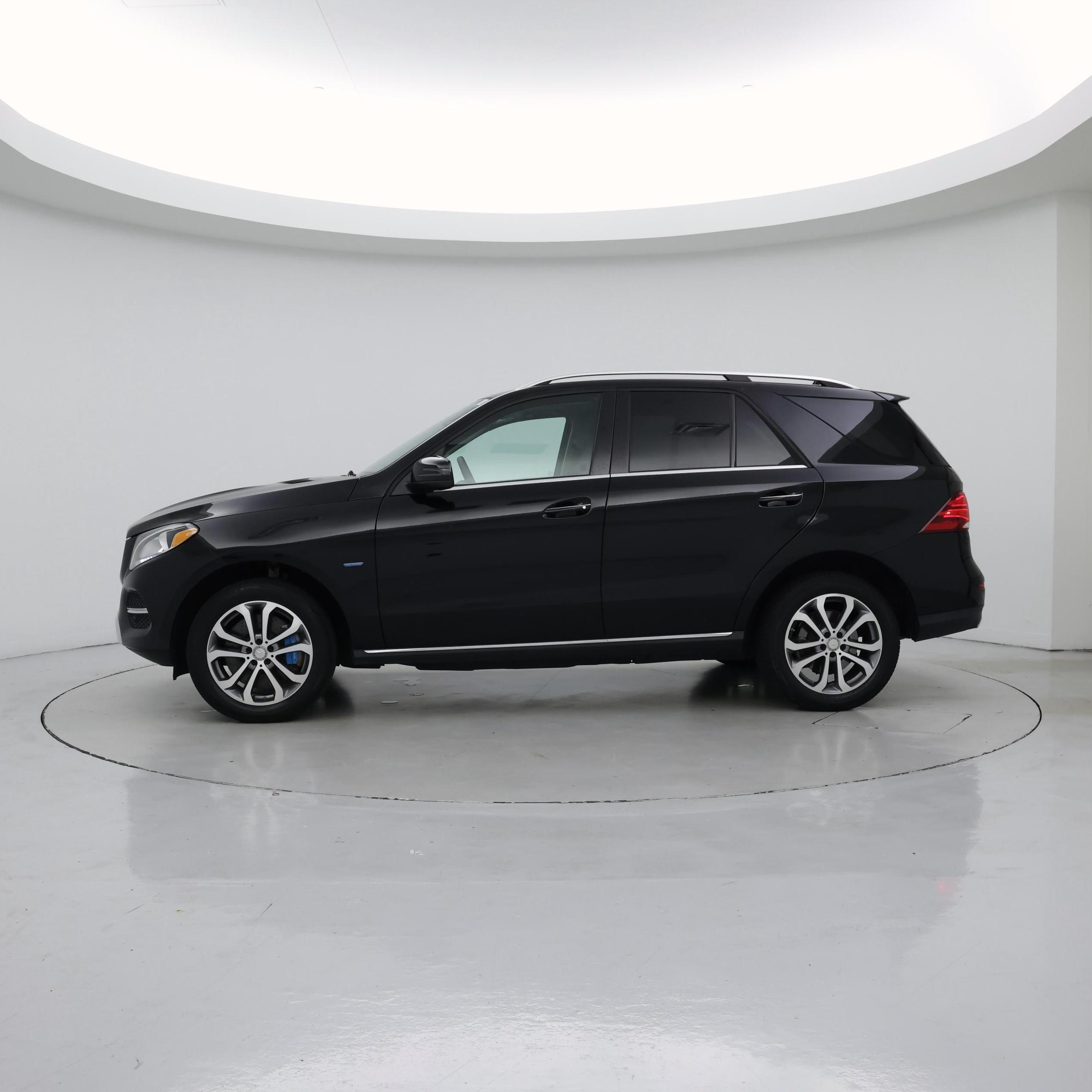Thumbnail: 2017 Mercedes-Benz GLE - 3