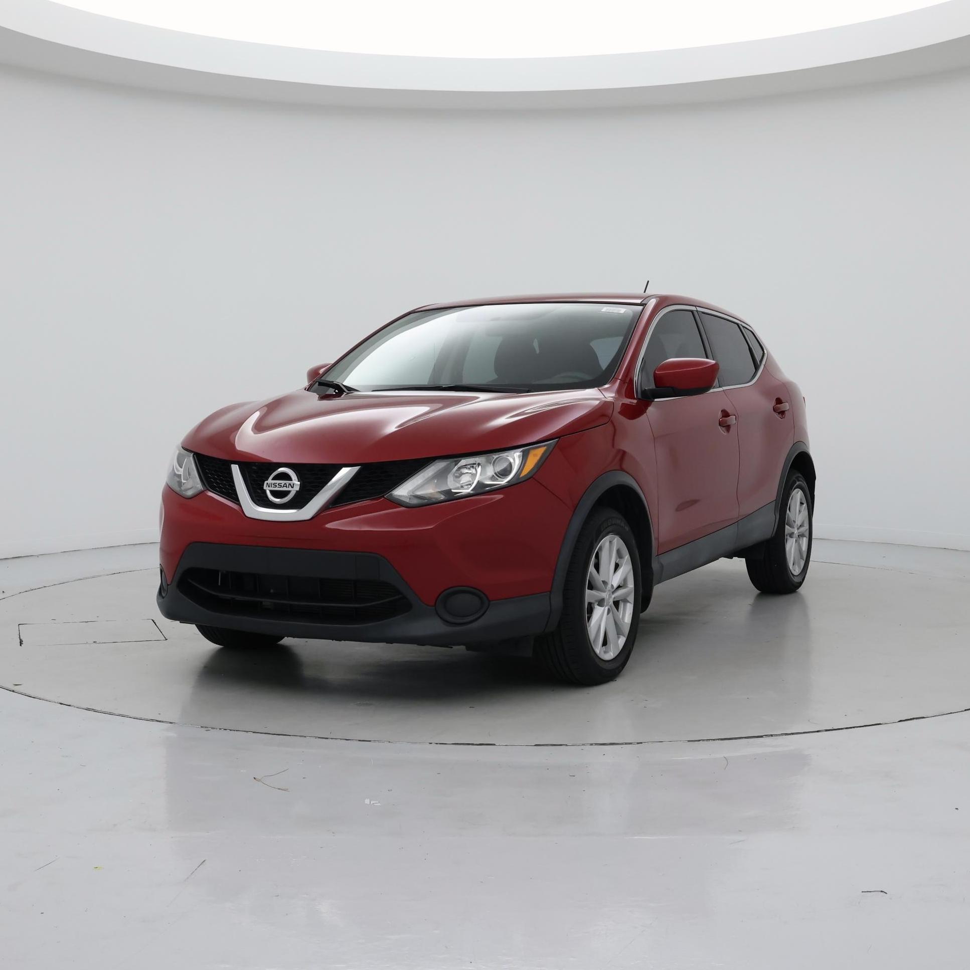 Thumbnail: 2017 Nissan Rogue Sport - 4