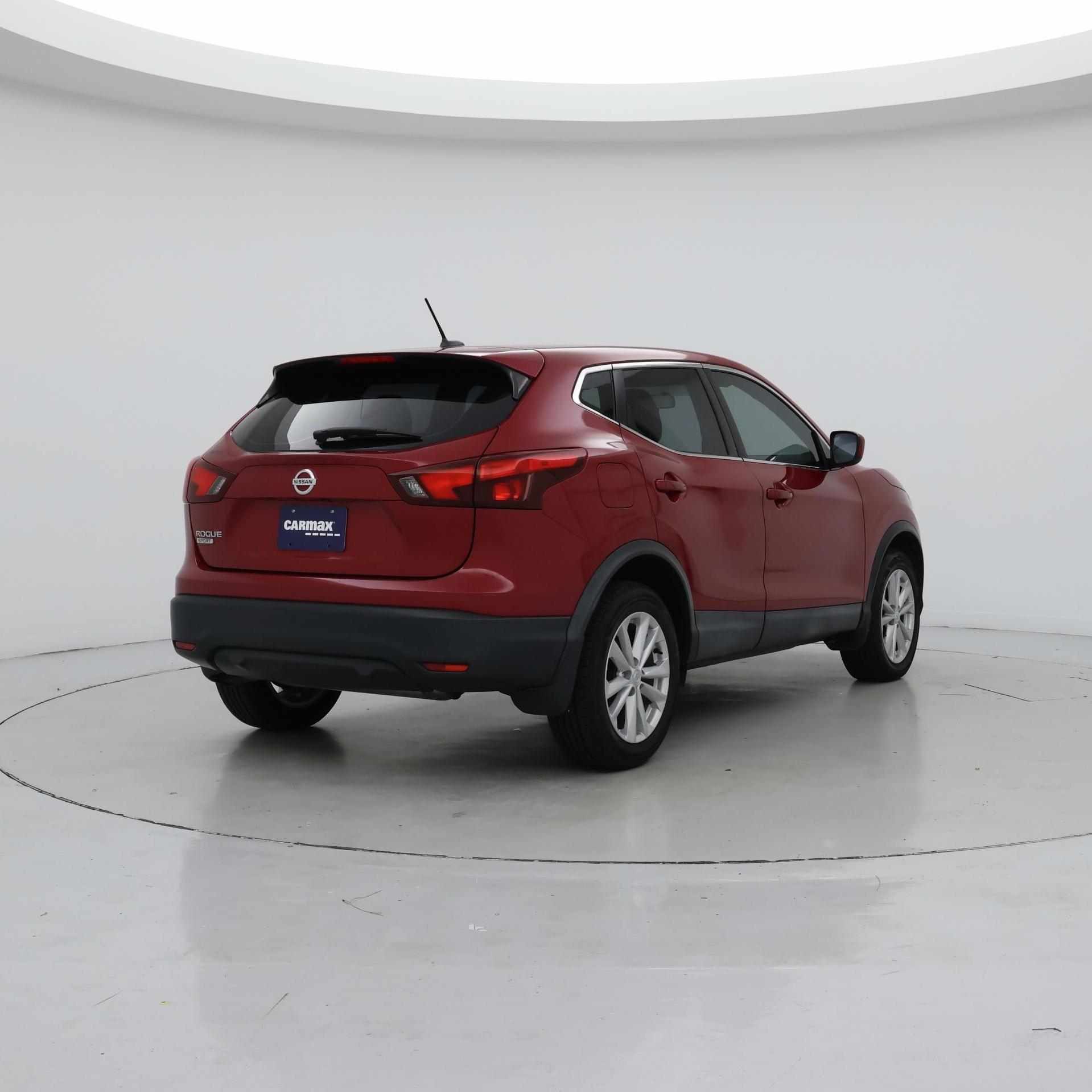 Thumbnail: 2017 Nissan Rogue Sport - 8