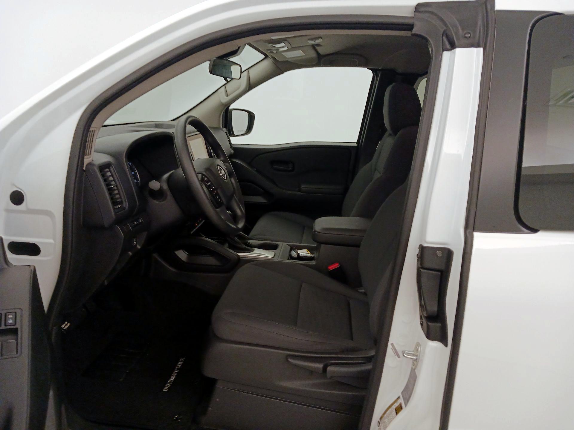 Thumbnail: 2024 Nissan Frontier - 11