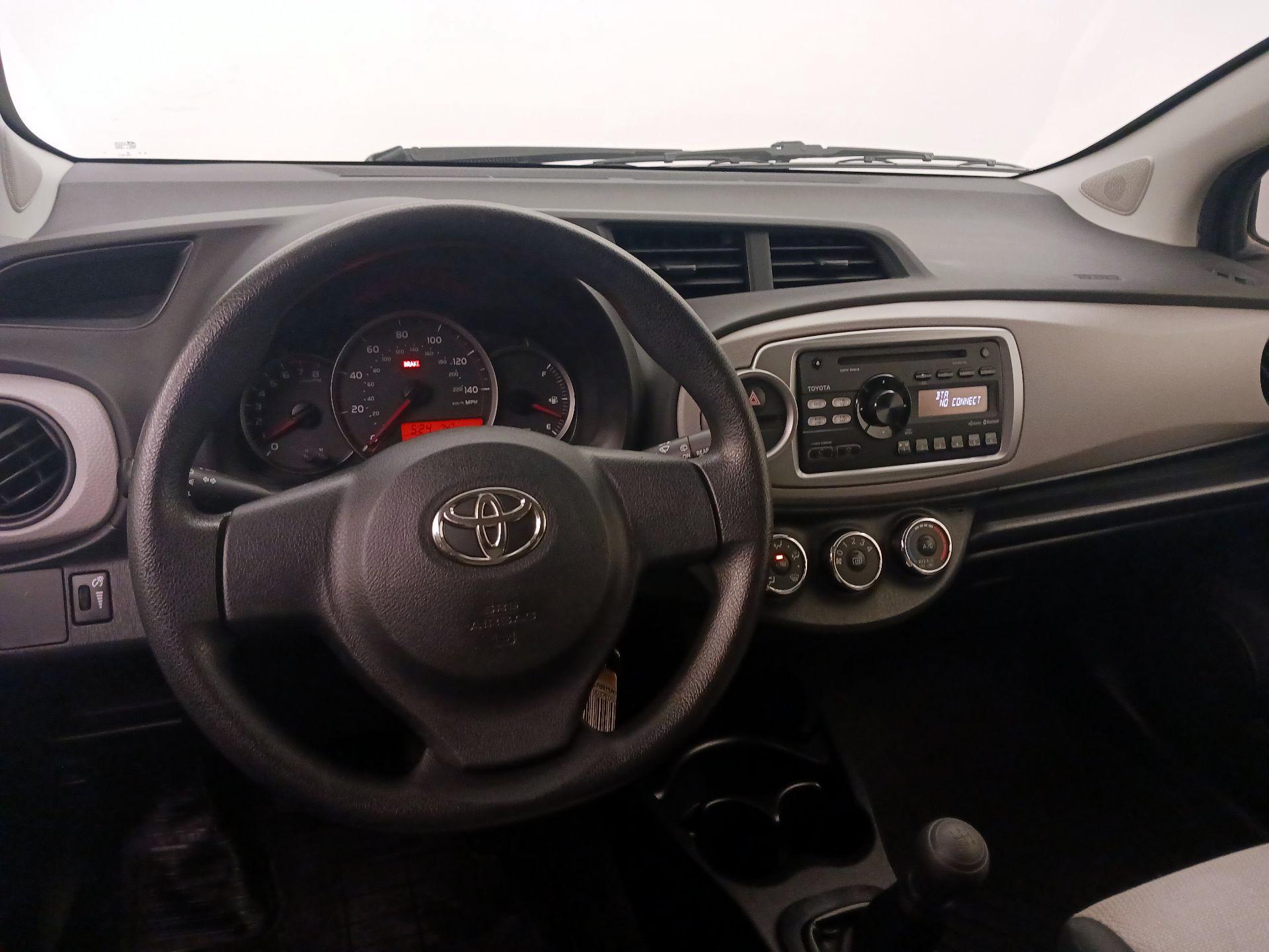 Thumbnail: 2014 Toyota Yaris - 9