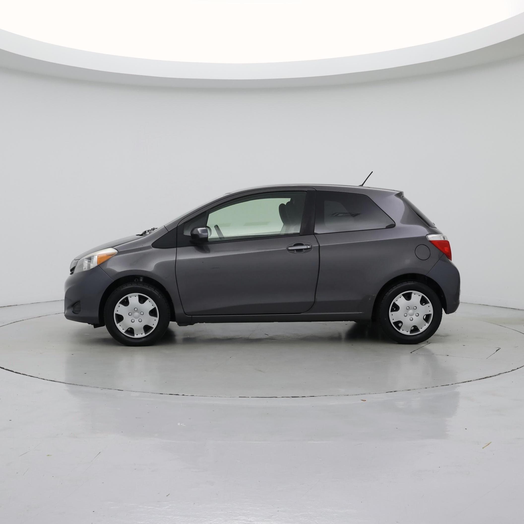 Thumbnail: 2014 Toyota Yaris - 3