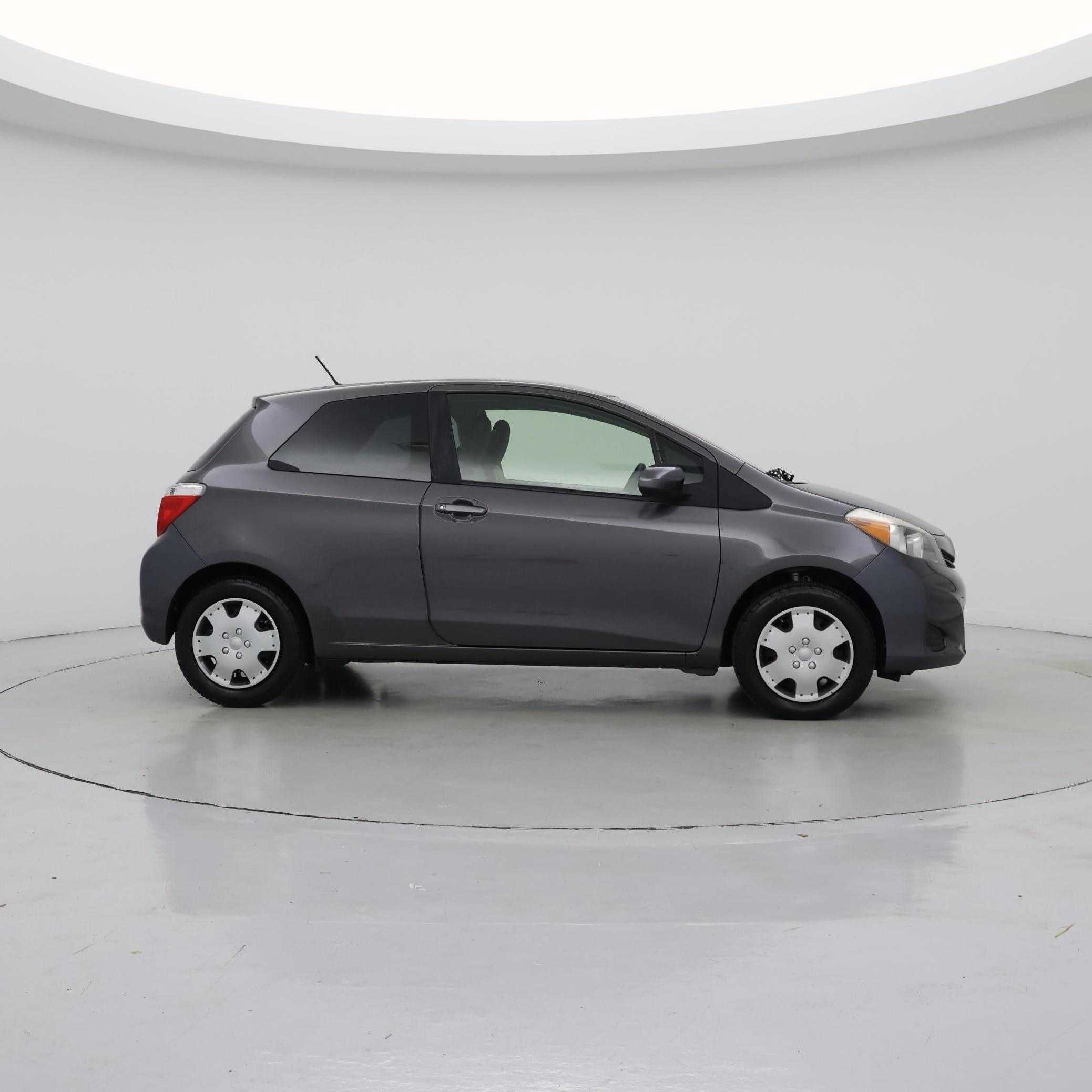 Thumbnail: 2014 Toyota Yaris - 7