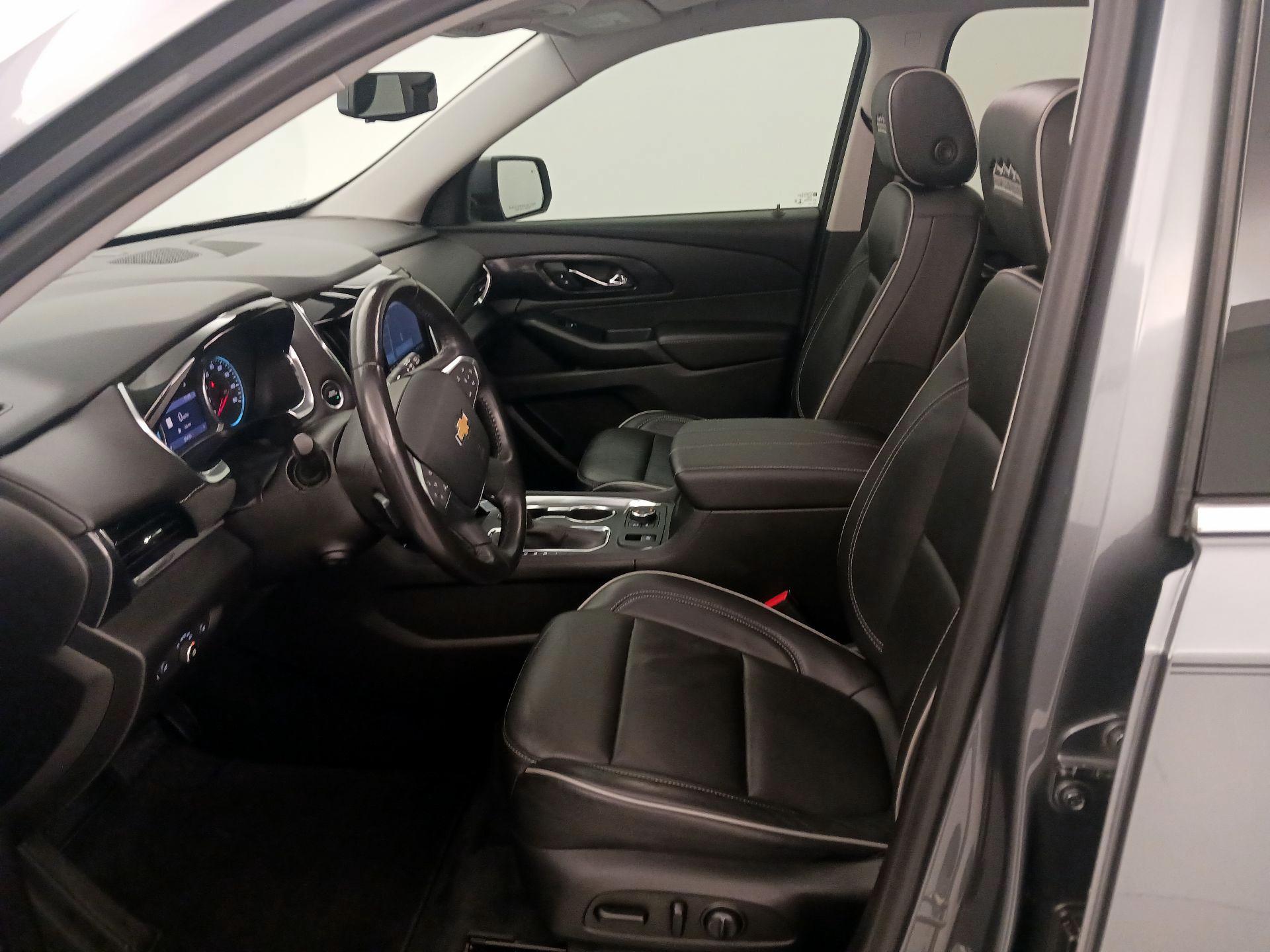 Thumbnail: 2021 Chevrolet Traverse - 11