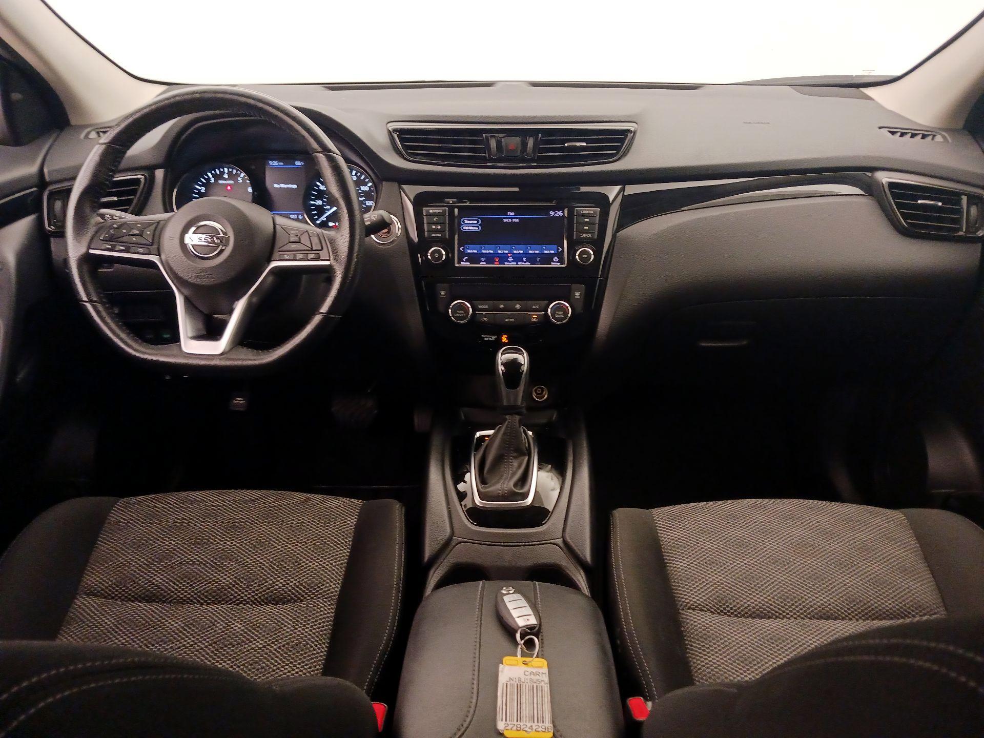 Thumbnail: 2021 Nissan Rogue Sport - 9