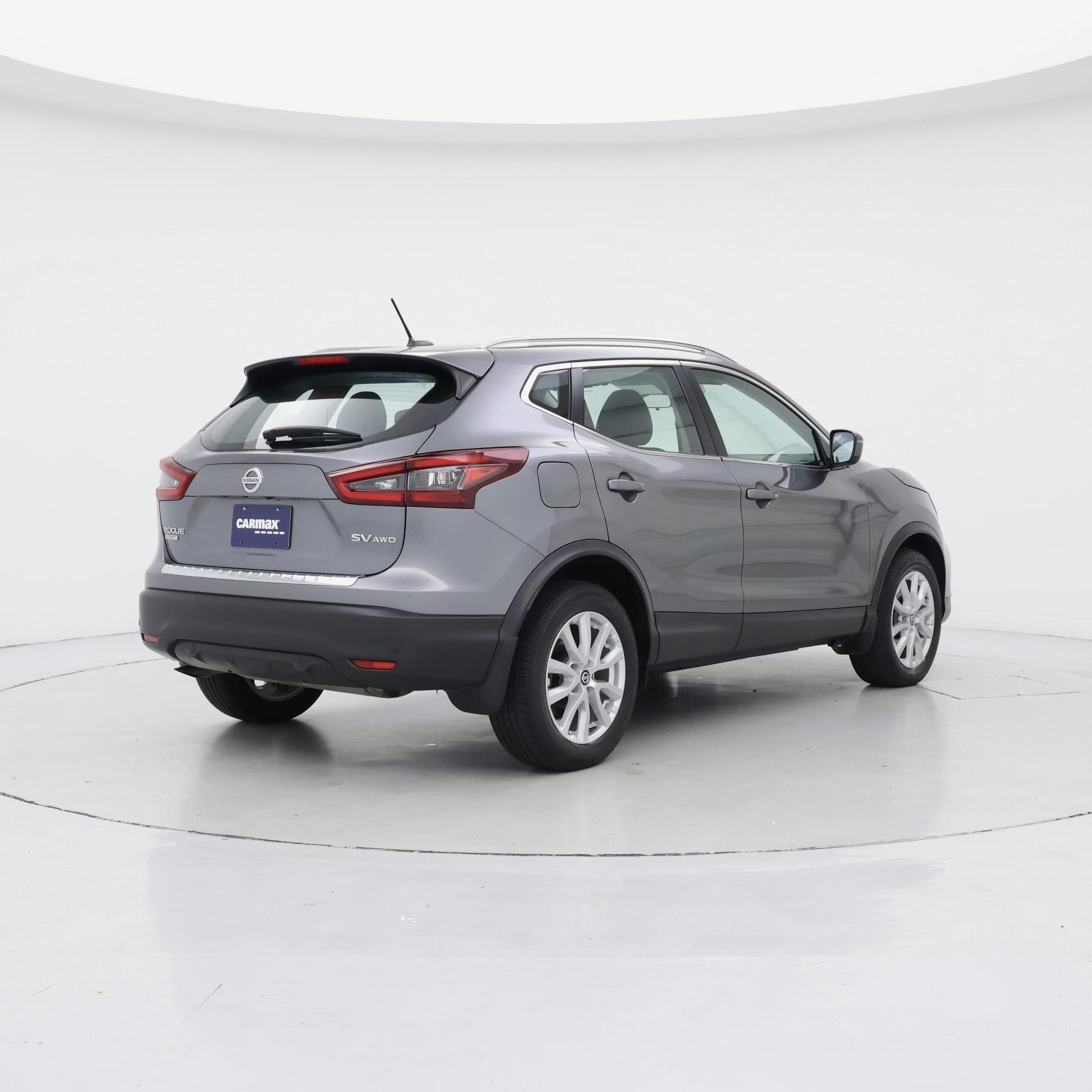 Thumbnail: 2021 Nissan Rogue Sport - 8