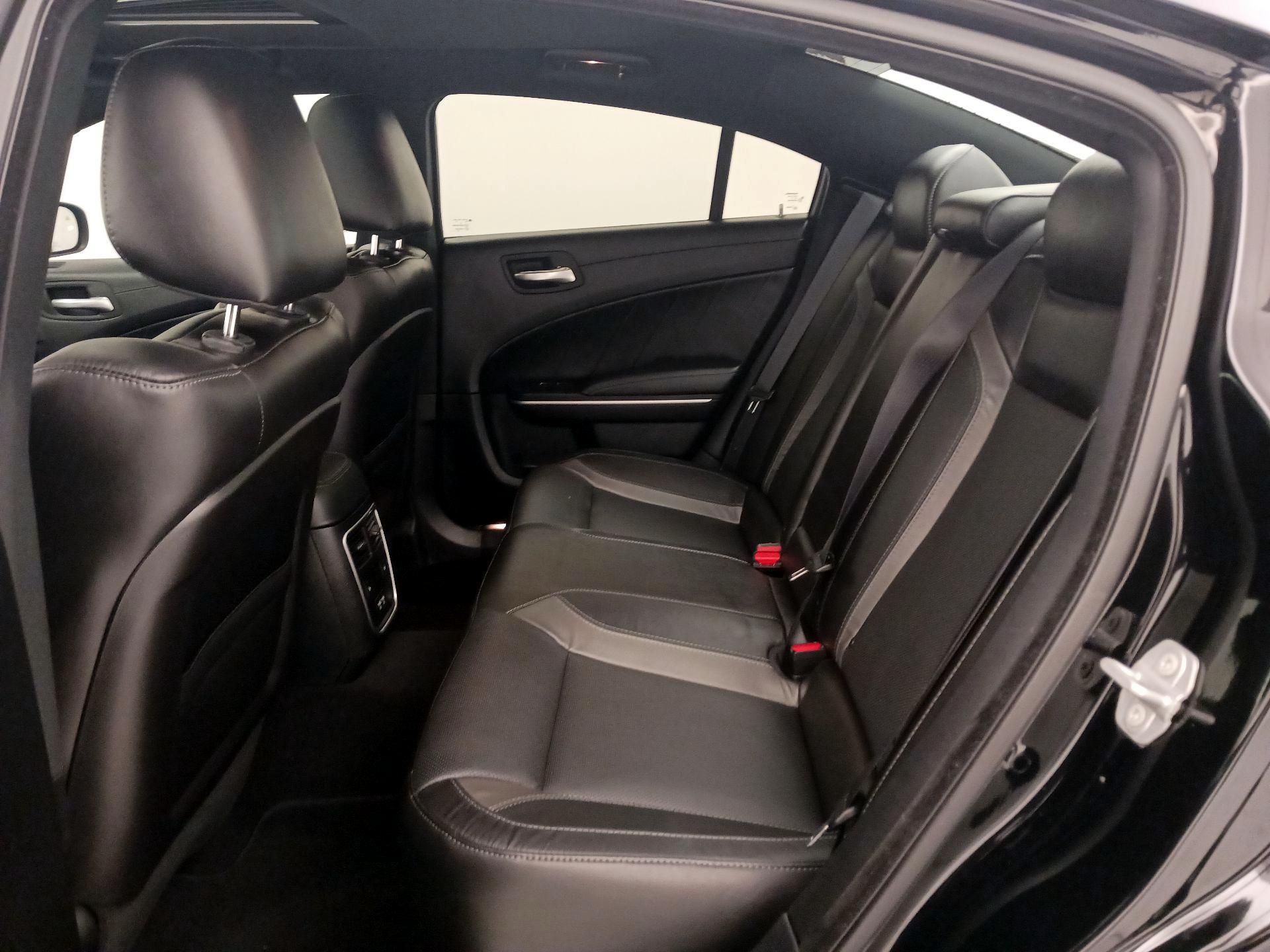 Thumbnail: 2020 Dodge Charger - 20