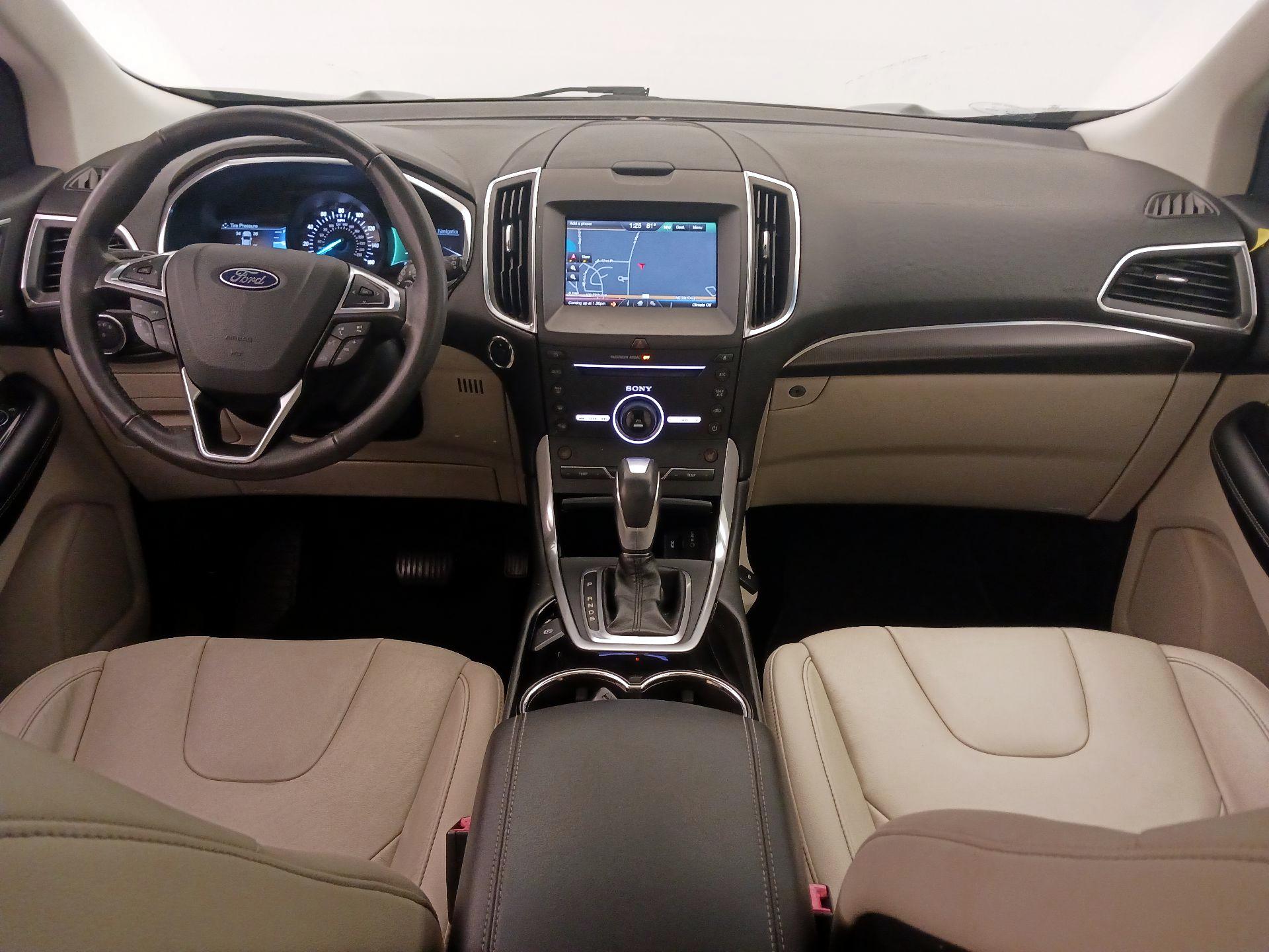Thumbnail: 2015 Ford Edge - 9