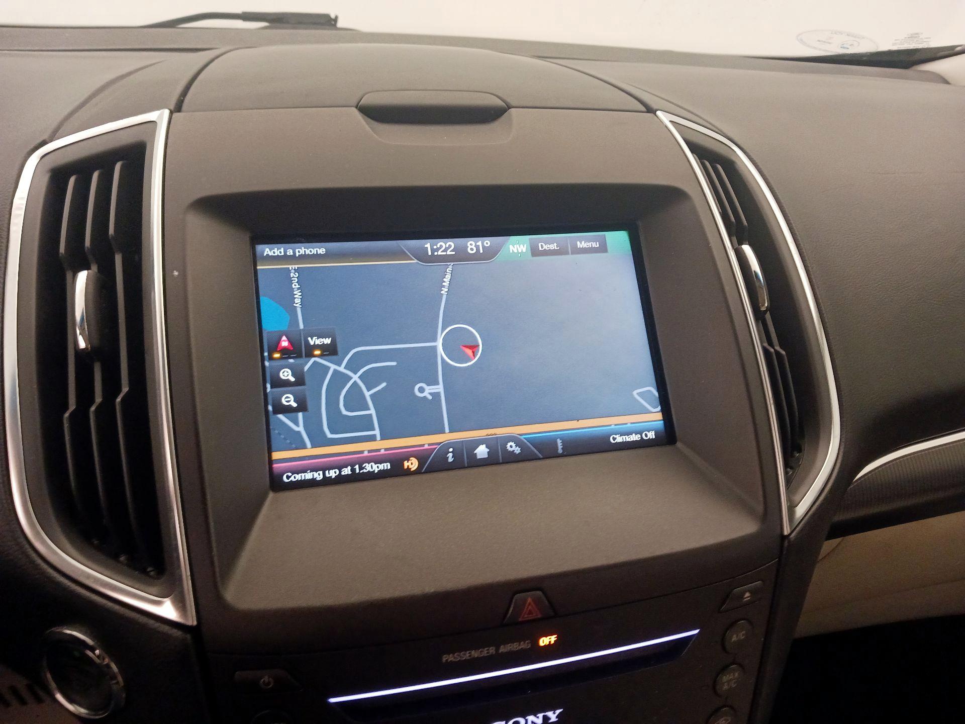 Thumbnail: 2015 Ford Edge - 14