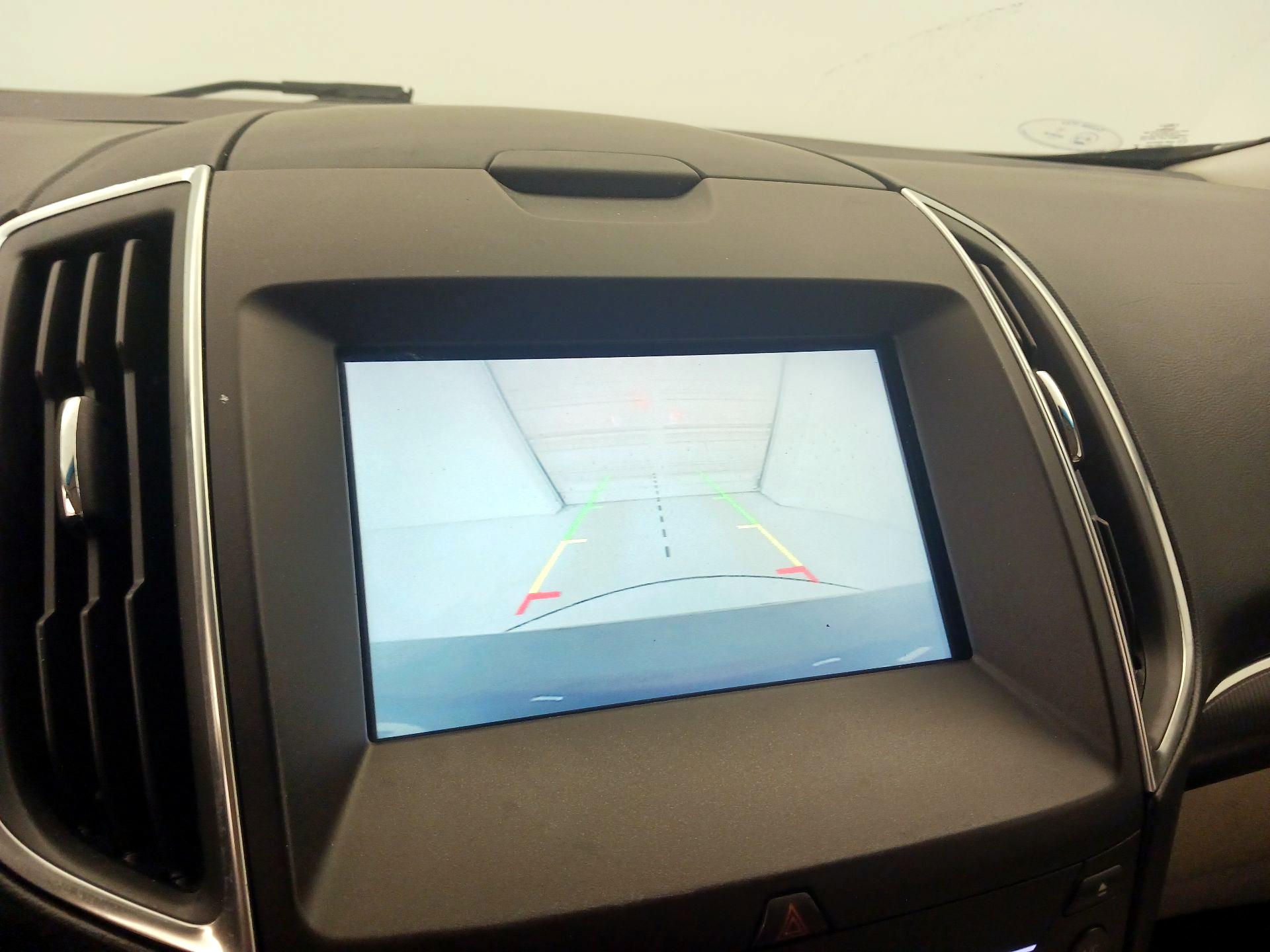 Thumbnail: 2015 Ford Edge - 15