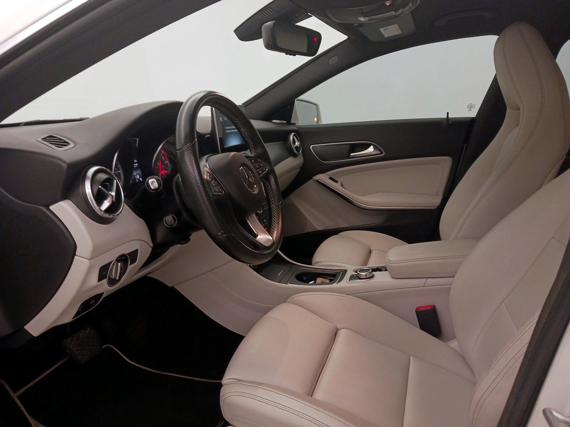 Thumbnail: 2016 Mercedes-Benz CLA - 11